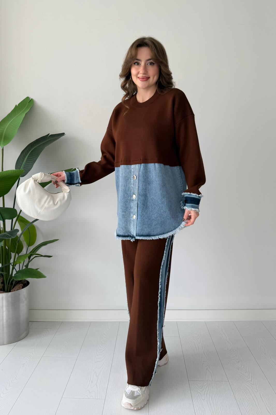 Denim Detaylı Triko Takım