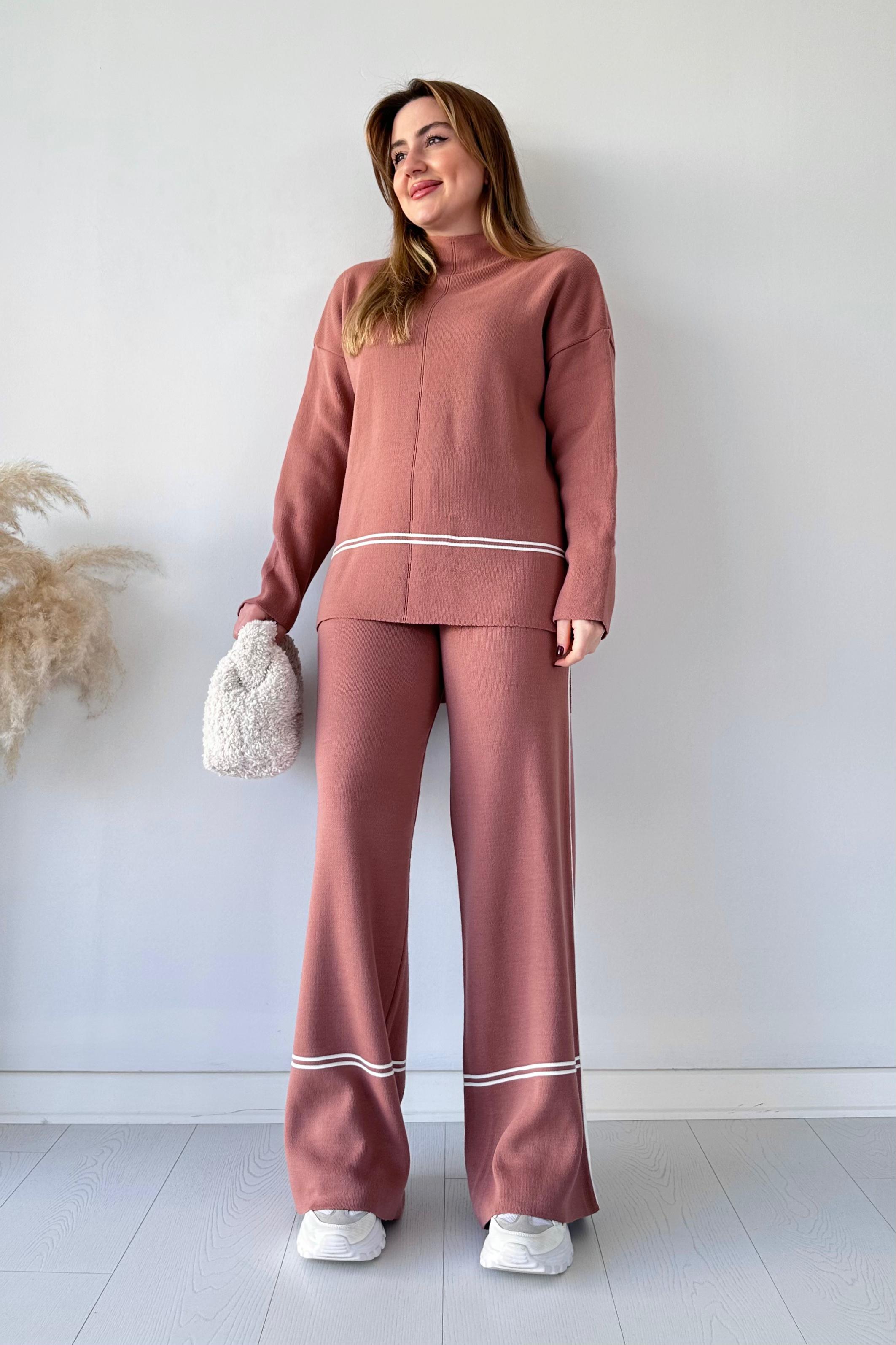 Şeritli Triko Takım