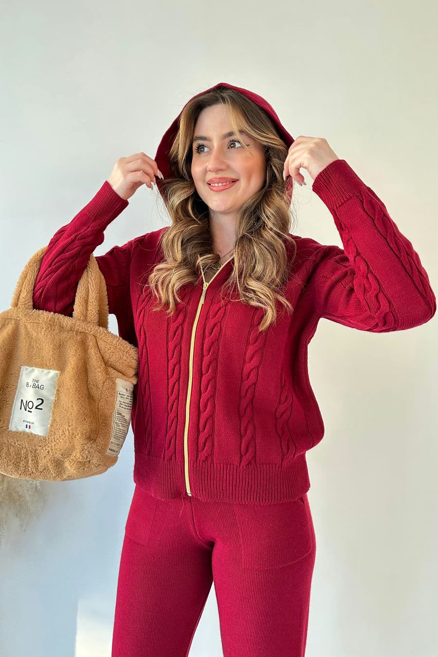 Kapüşonlu Triko Takım