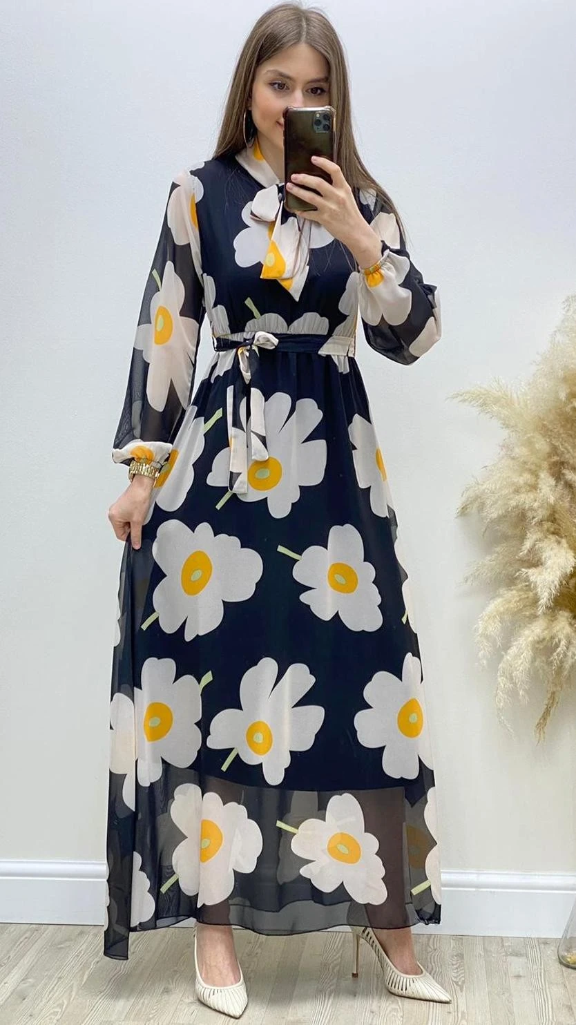 Fular Yaka Büyük Çiçekli Elbise Siyah