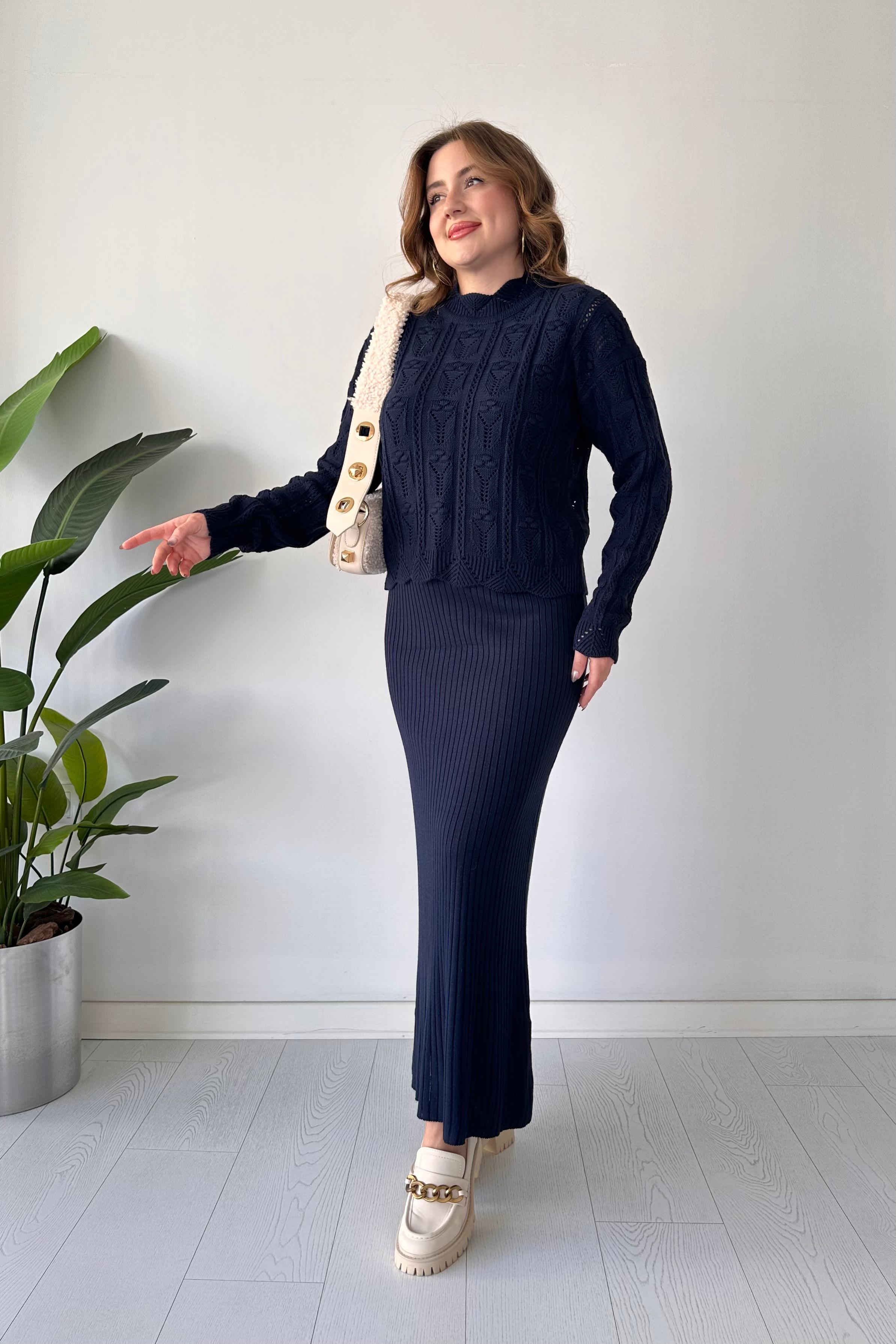 Piramit Ajurlu Kazak-Elbise