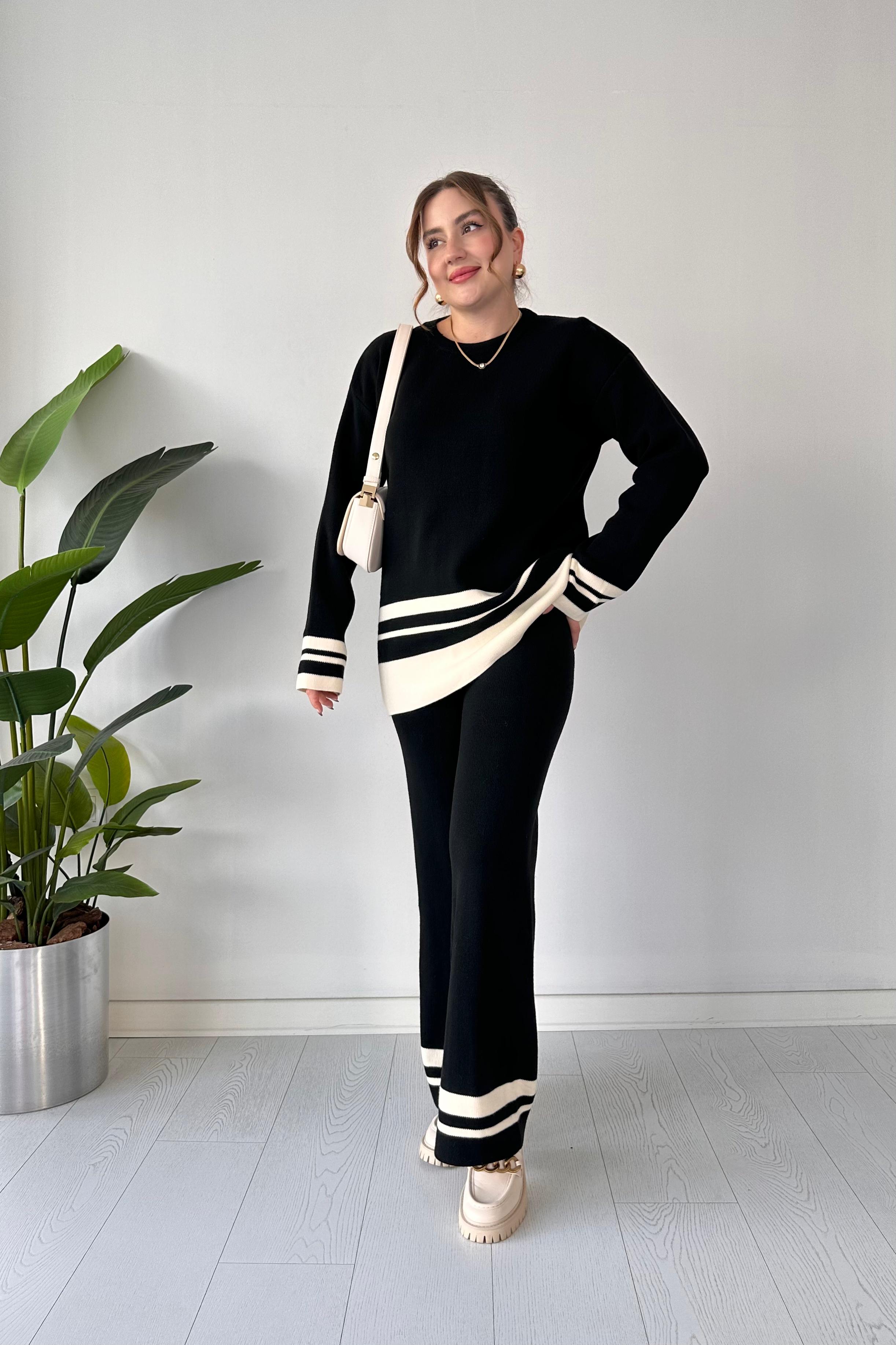 Eteği Şeritli Triko Takım