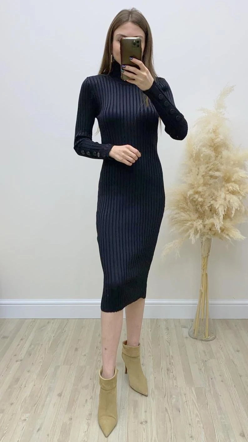 Düğme Detay Boğazlı Triko Elbise Siyah