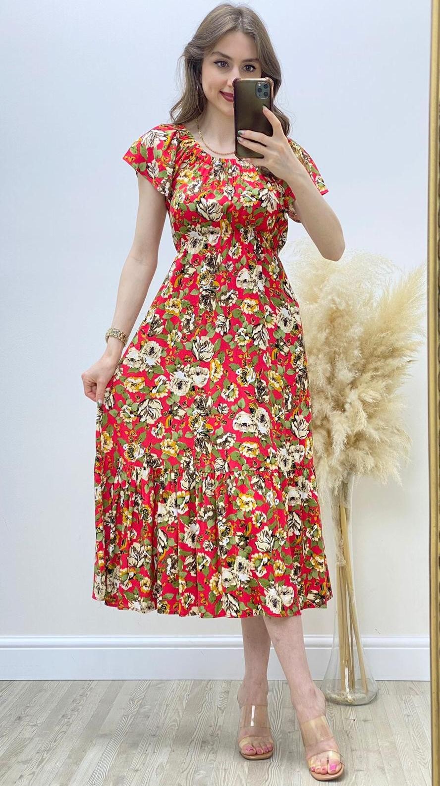 Madonna Bej Güllü Elbise Kırmızı