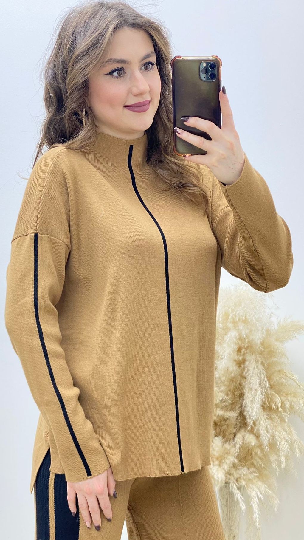 İnce Çizgili Triko Takım Bej