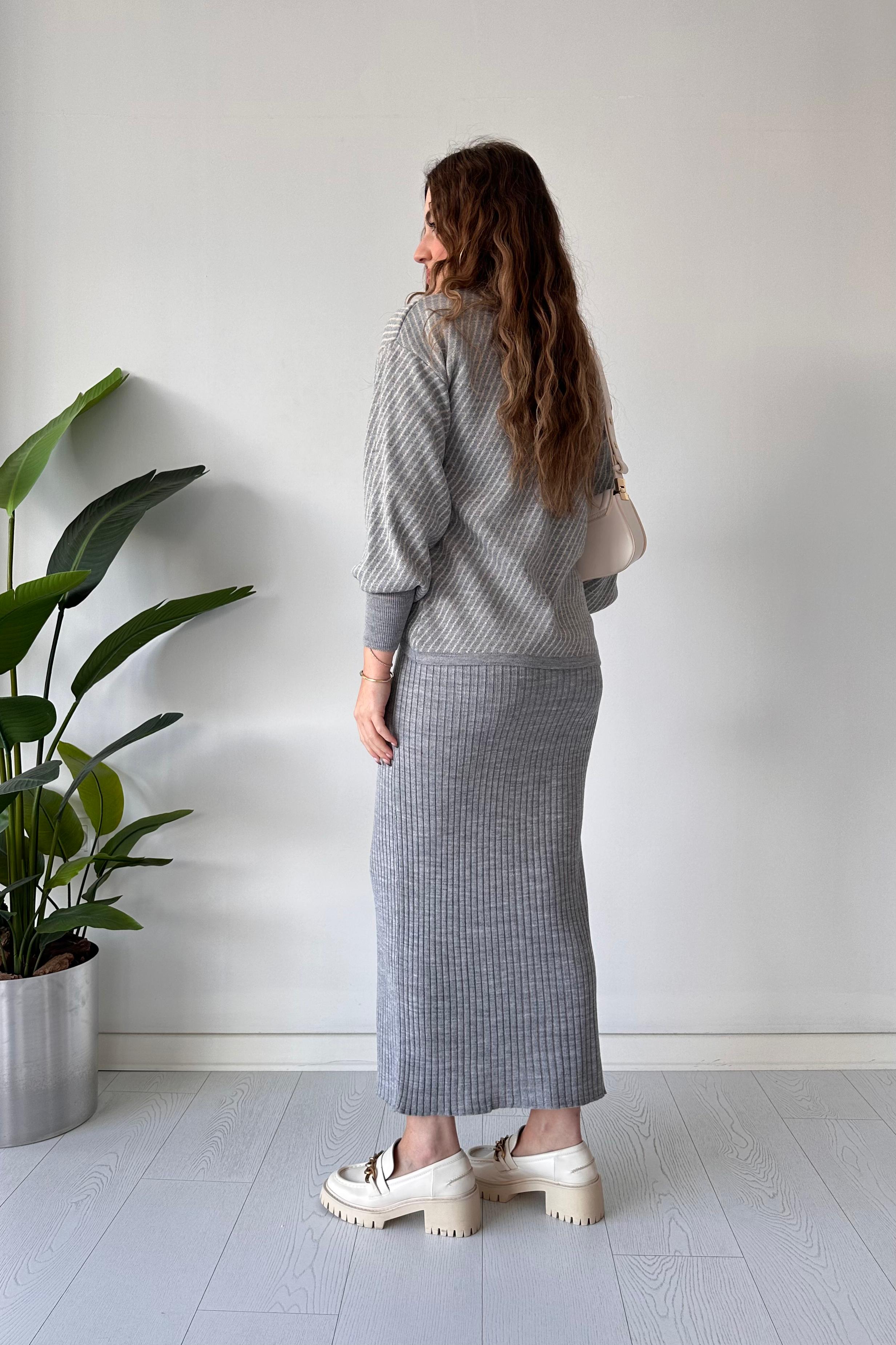 Yatay Çizgili Kazak Elbise Takım