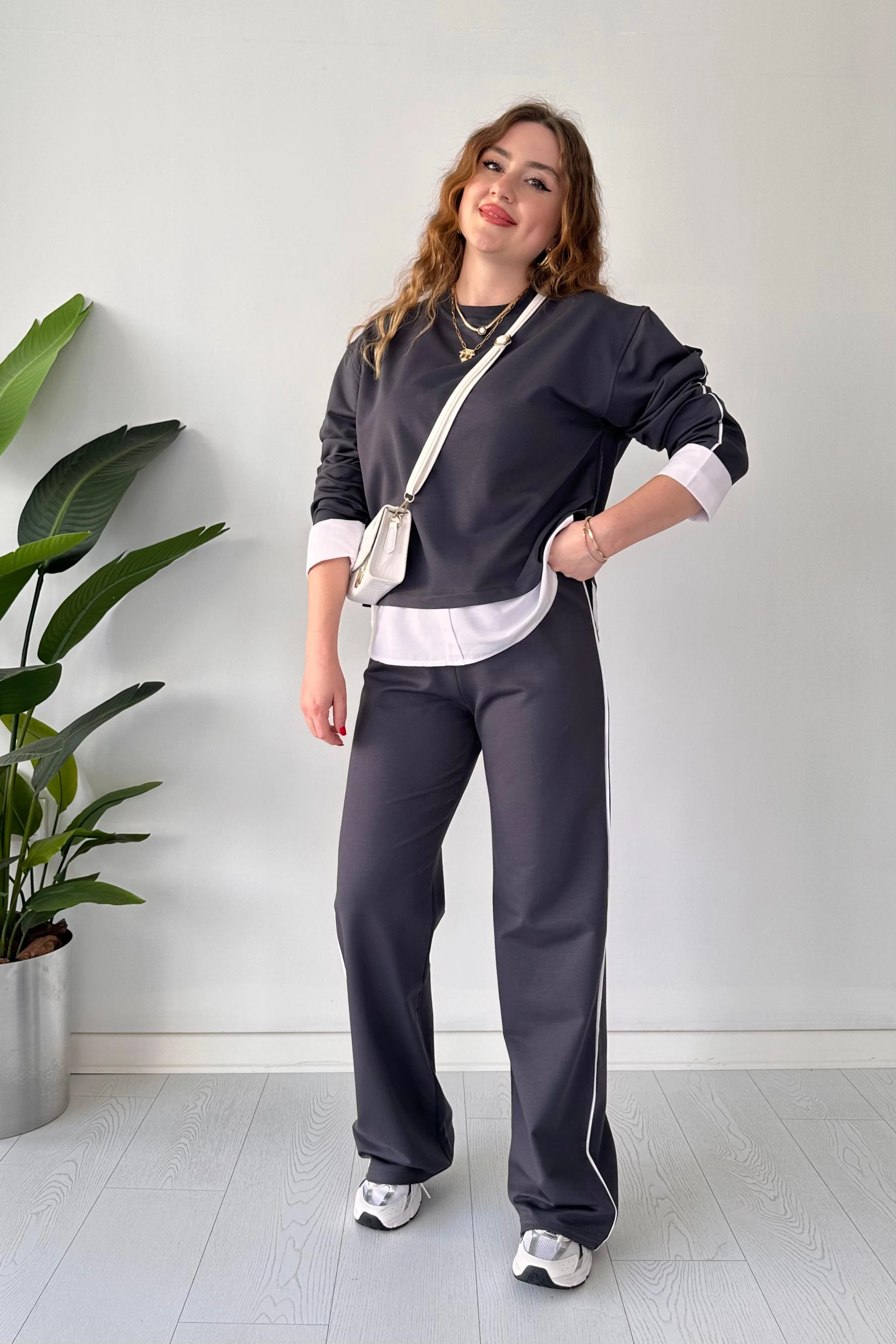 Gömlek Detay Polarsız Eşofman Takımı