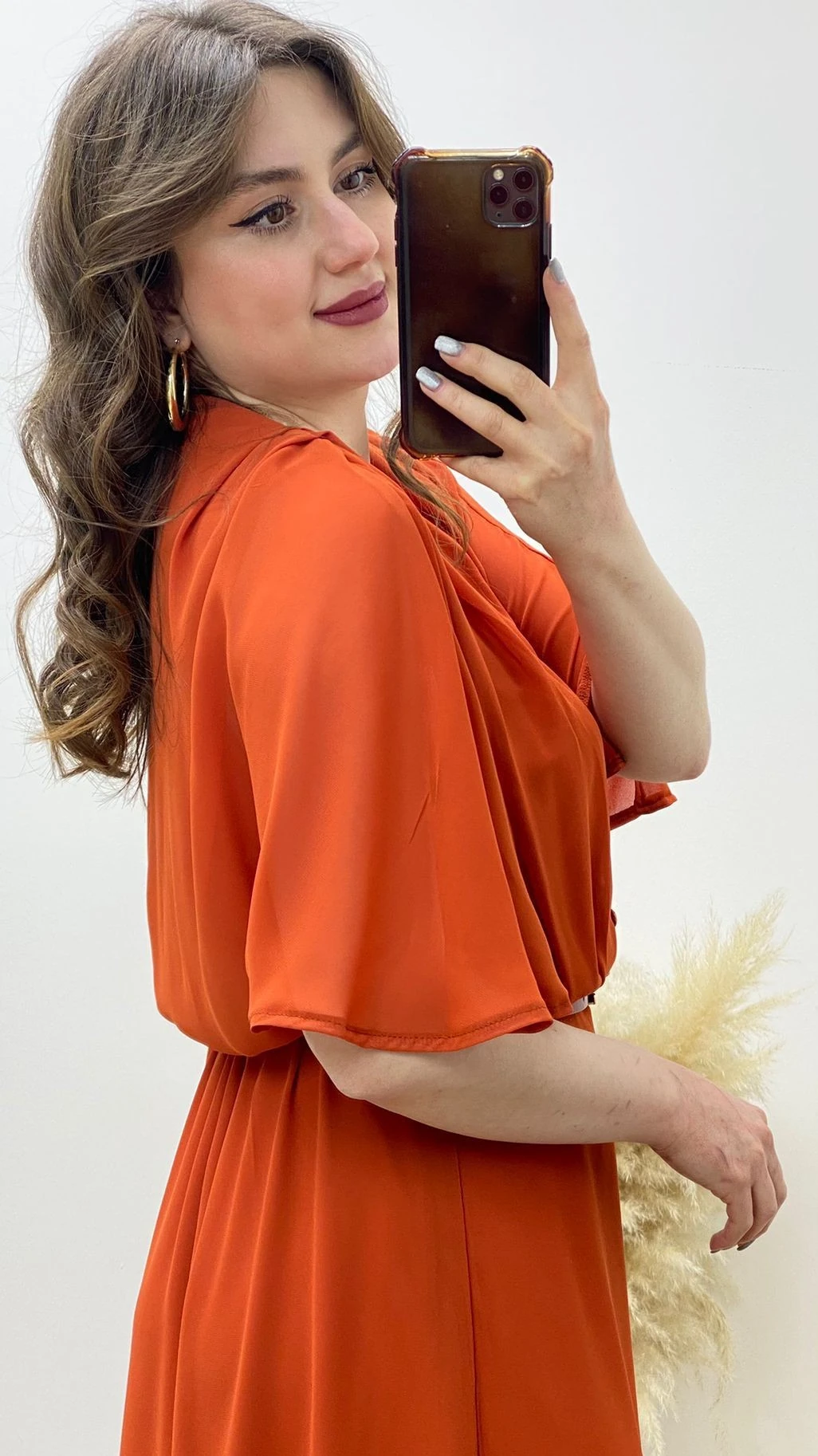 V Düğmeli Kemerli Şifon Elbise Kiremit