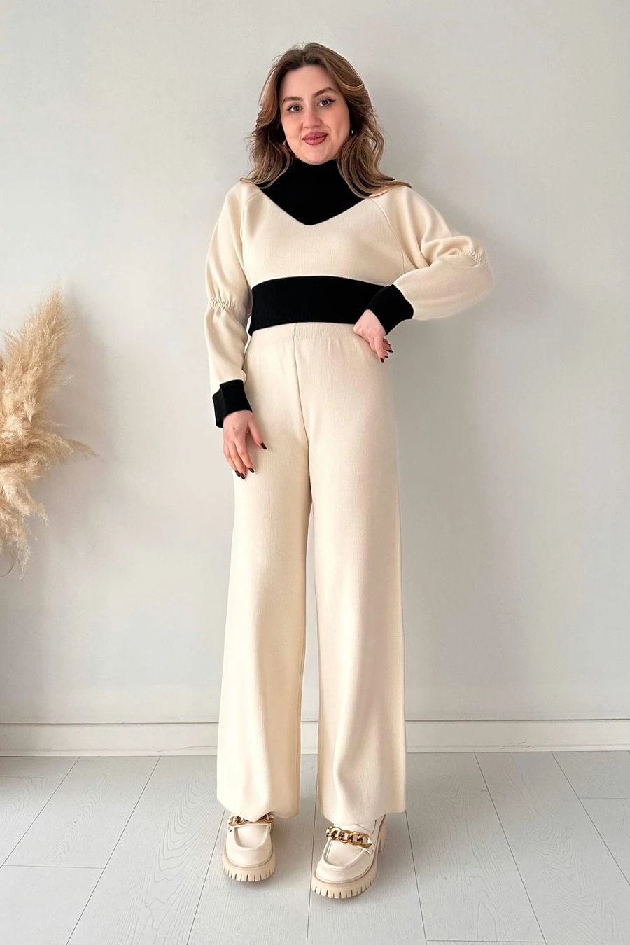 Üçgen Motif Triko Takım