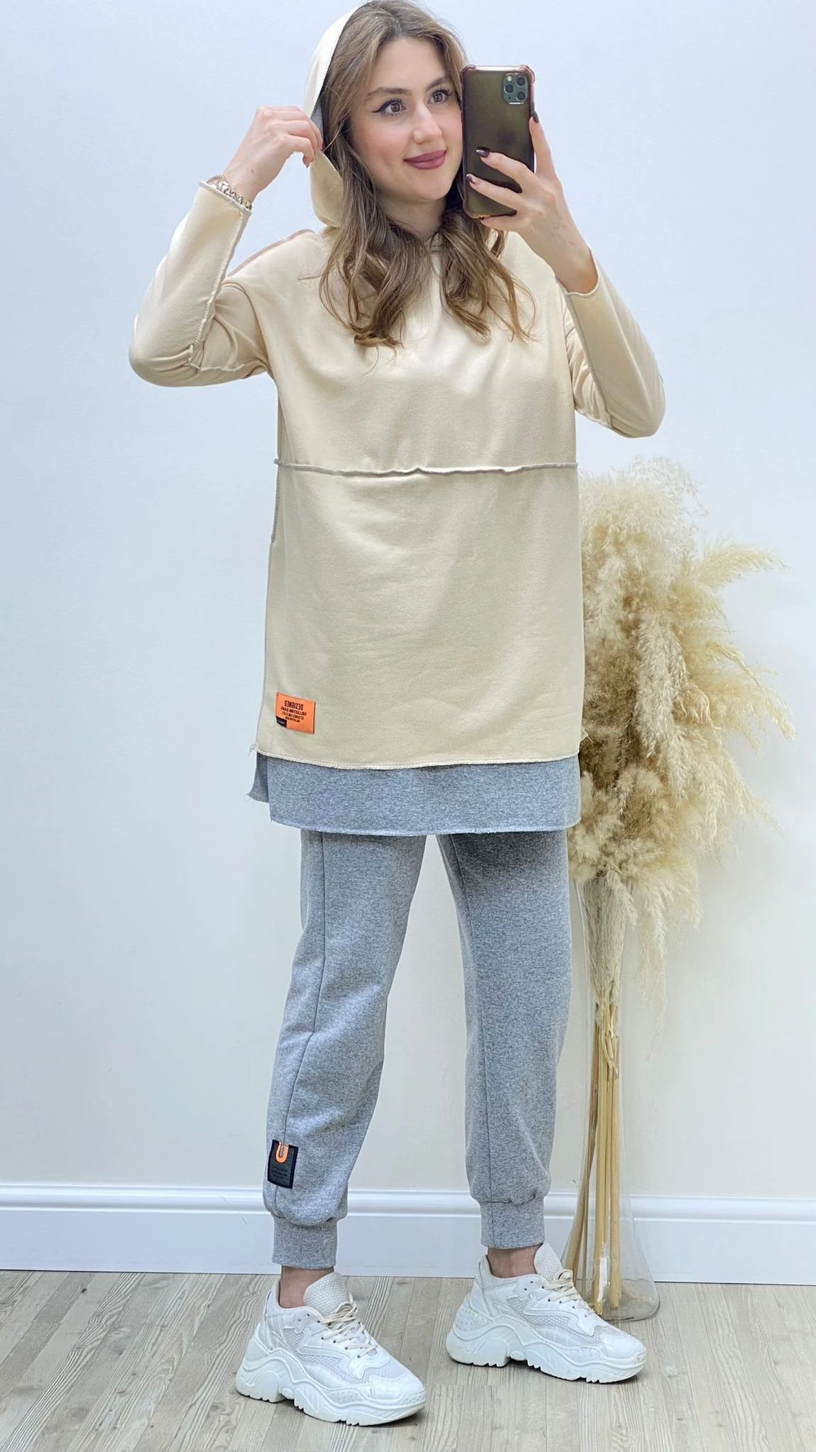 Dökümlü Eşofman Takımı Krem