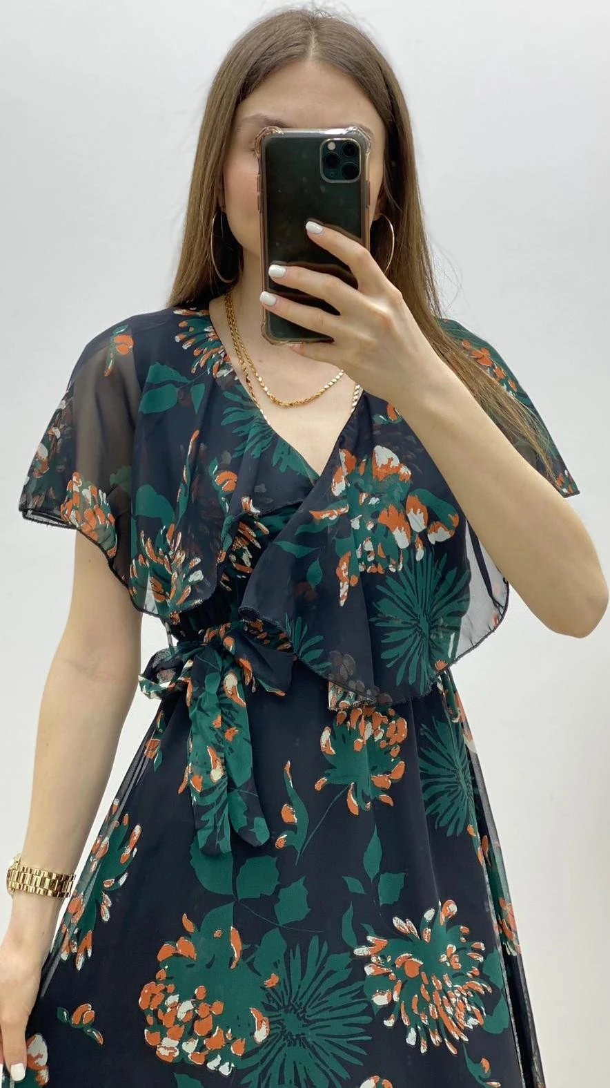 V Yaka Çiçek Desenli Midi Şifon Elbise Siyah