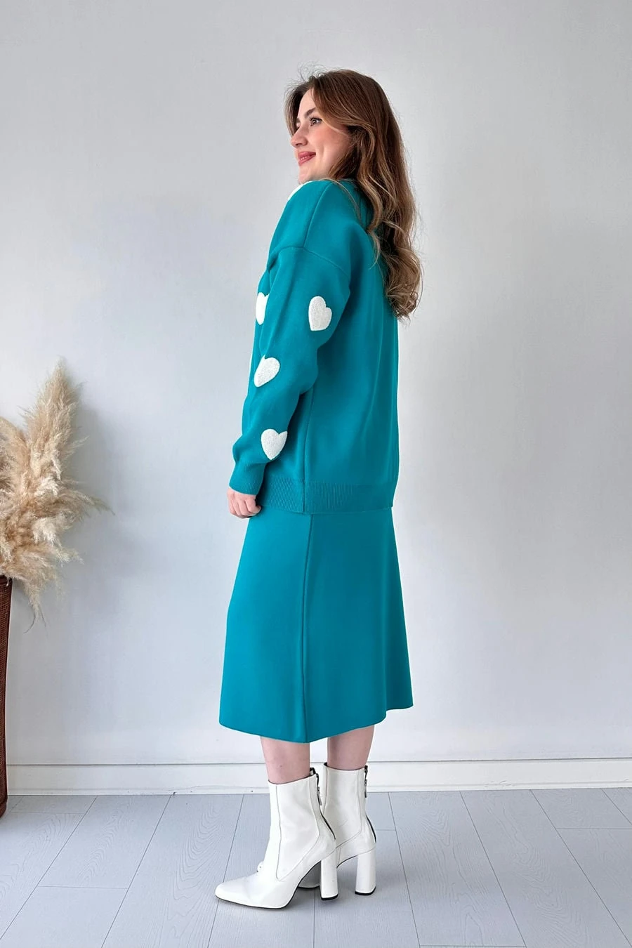 Kalpli Etekli Triko Takım