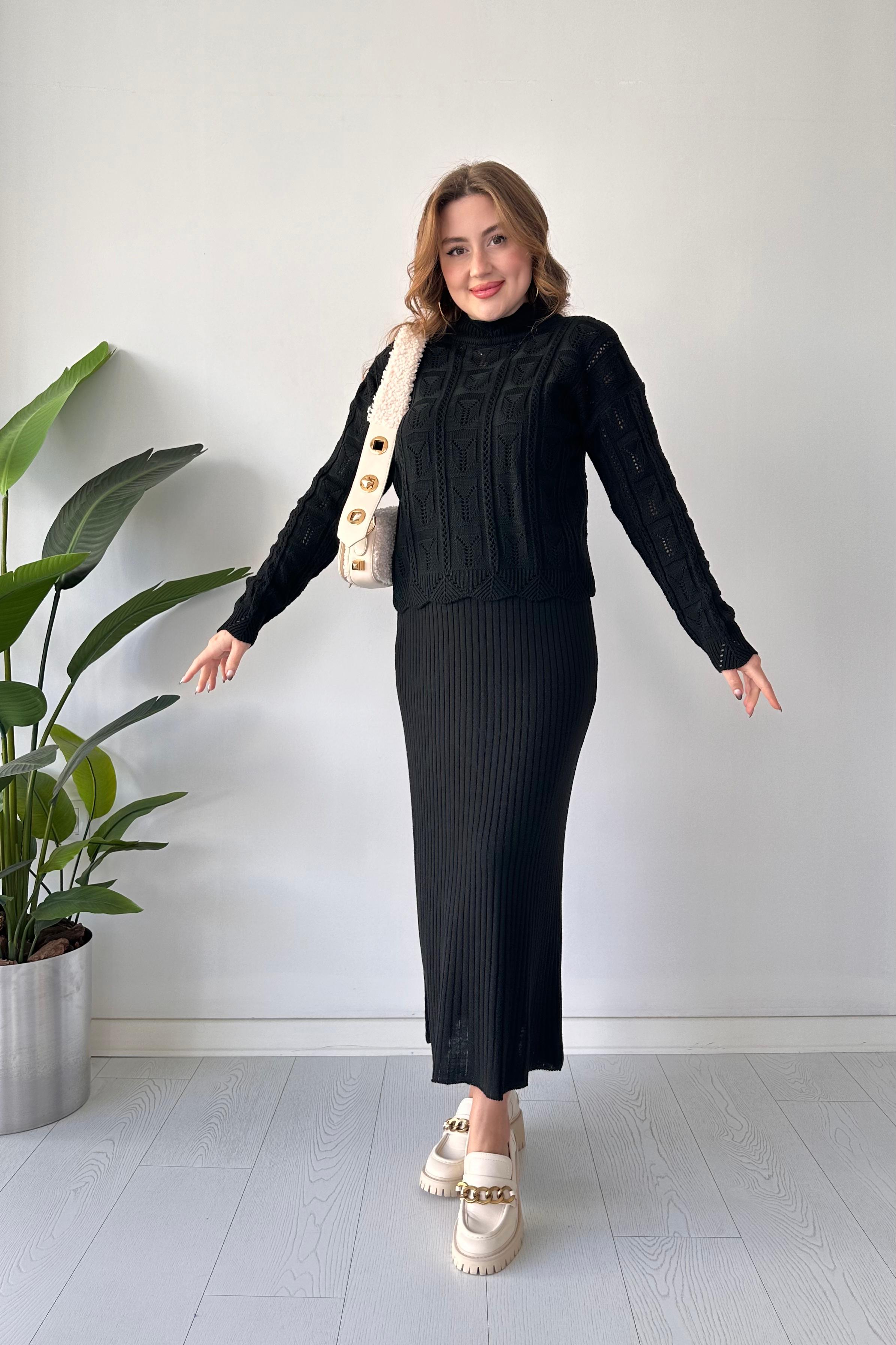 Piramit Ajurlu Kazak-Elbise