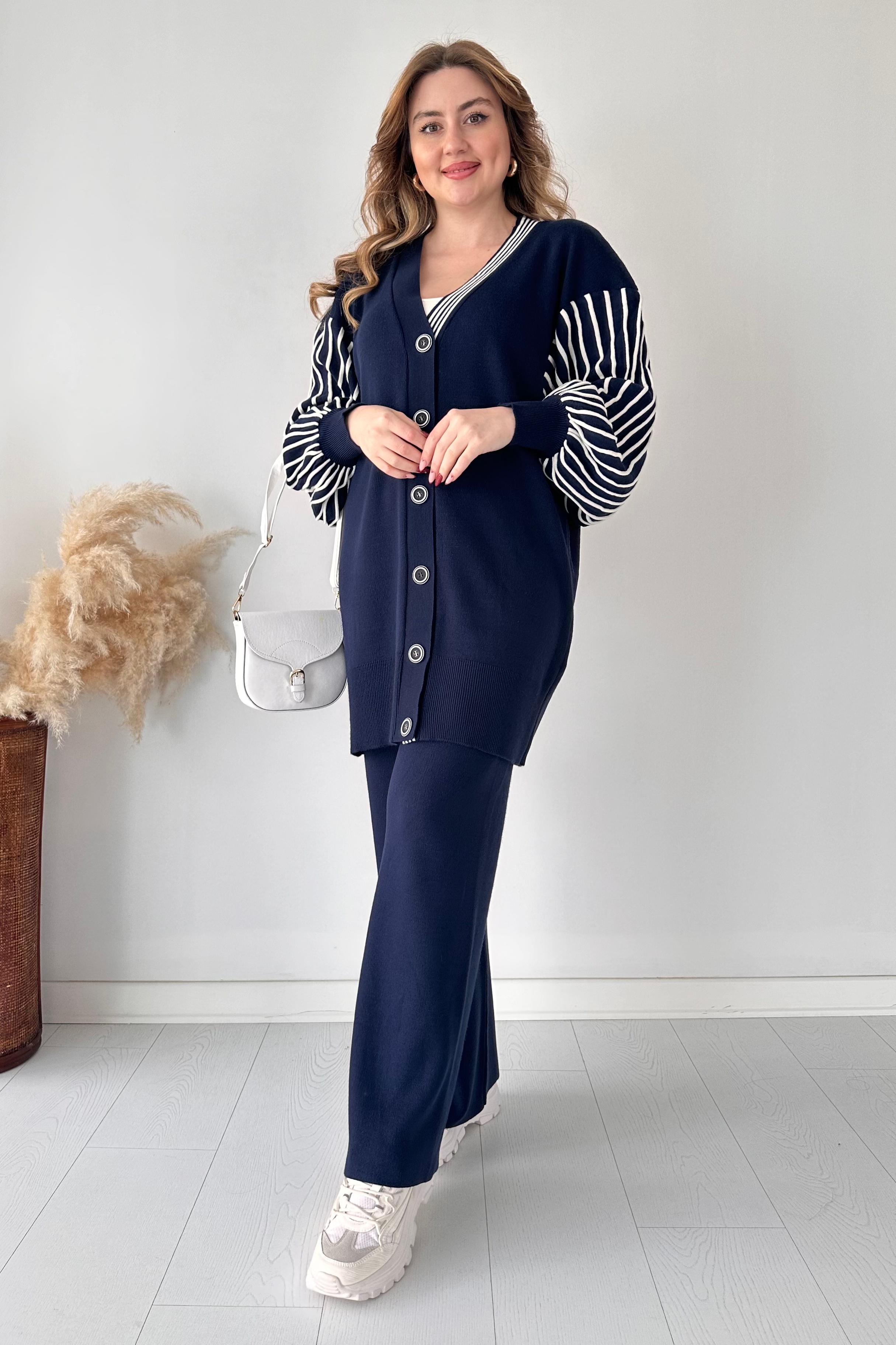 Balon Kol Çizgili Triko Takım