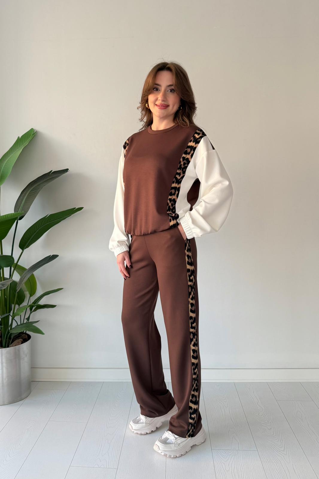 Yanları Leopar İkili Takım