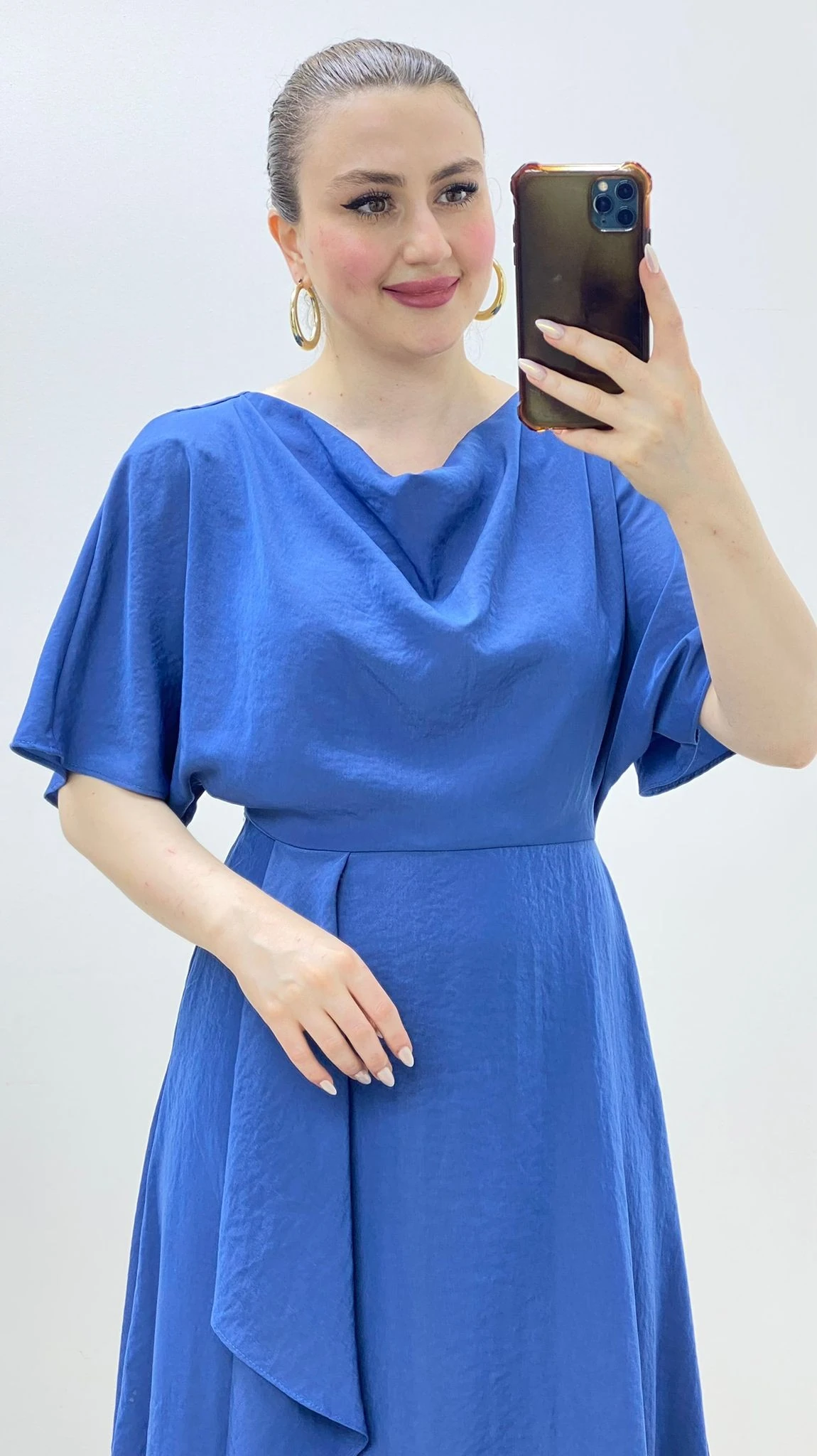 Degaje Yaka Volanlı Elbise Mavi