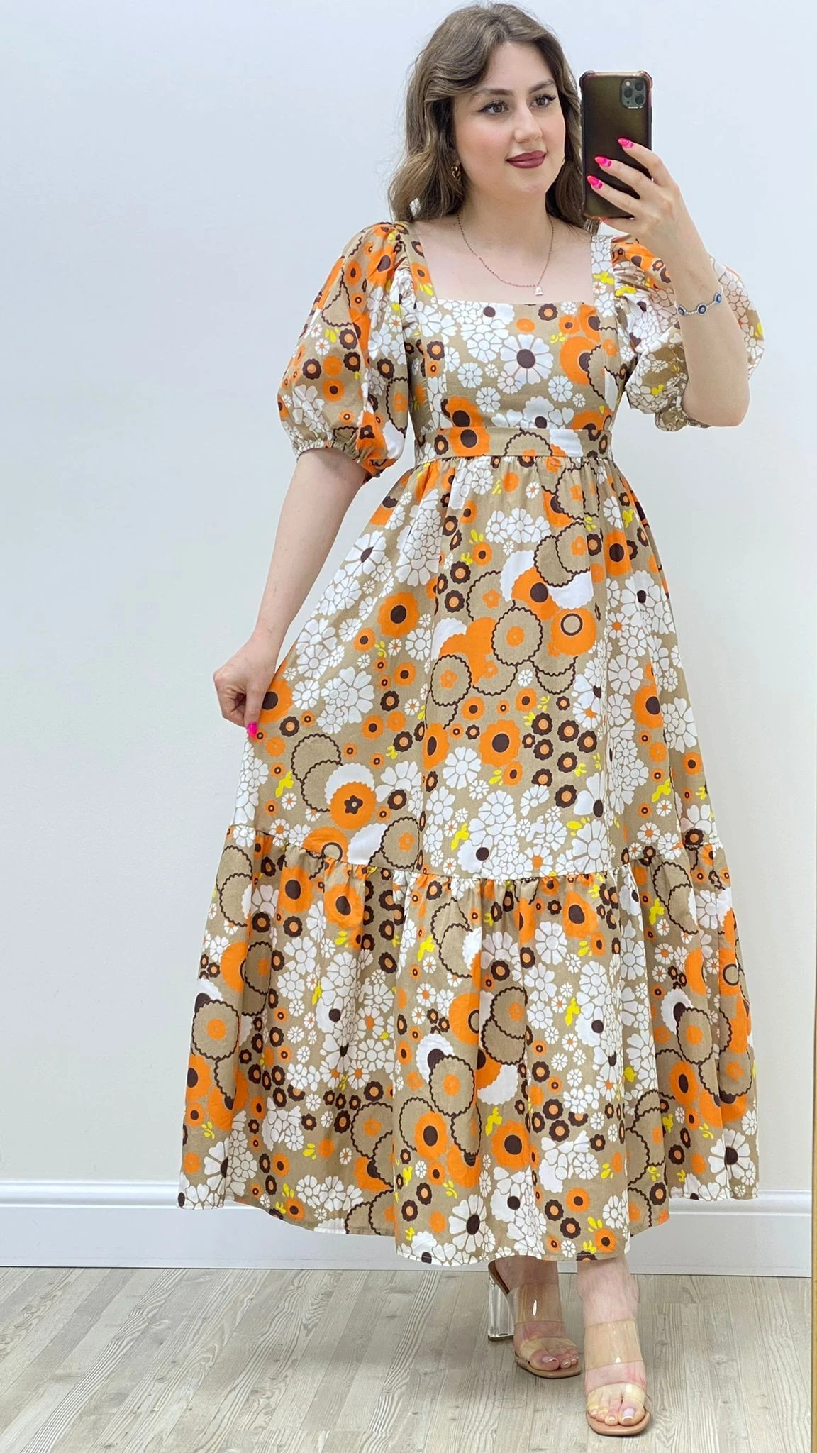 Turuncu Çiçekli Poplin Elbise Bej