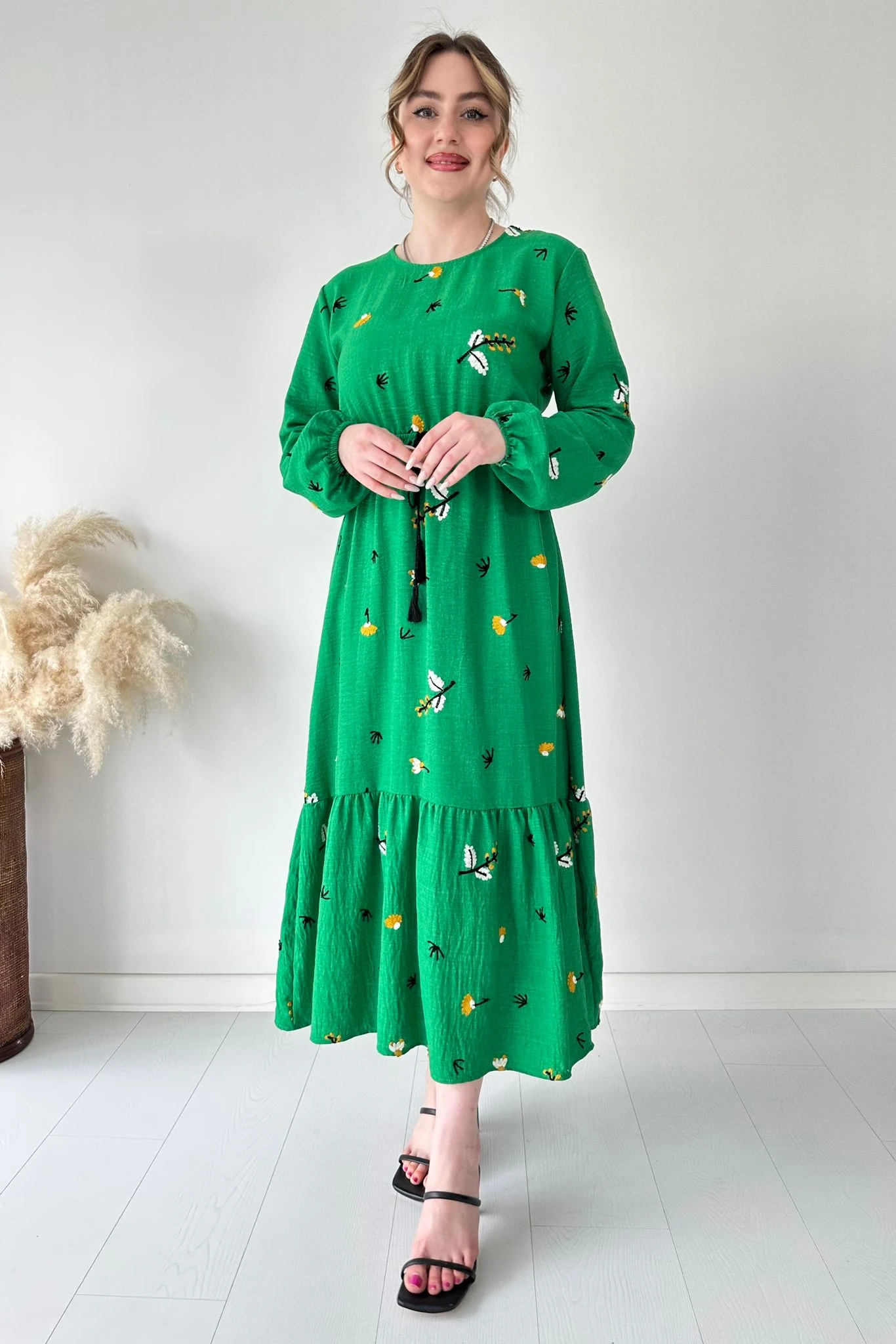 Nakışlı Bel Lastik Elbise Yeşil