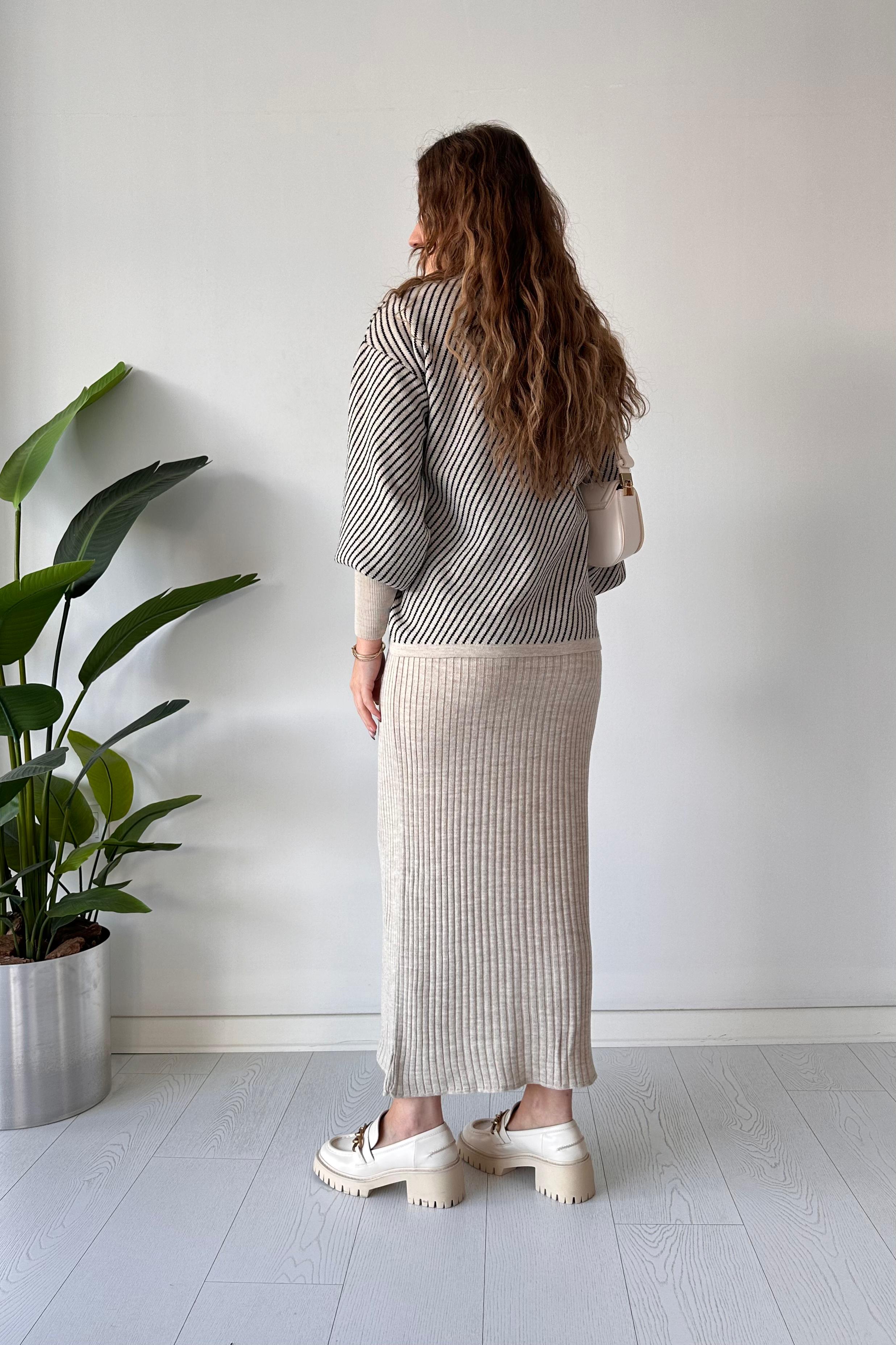 Yatay Çizgili Kazak Elbise Takım