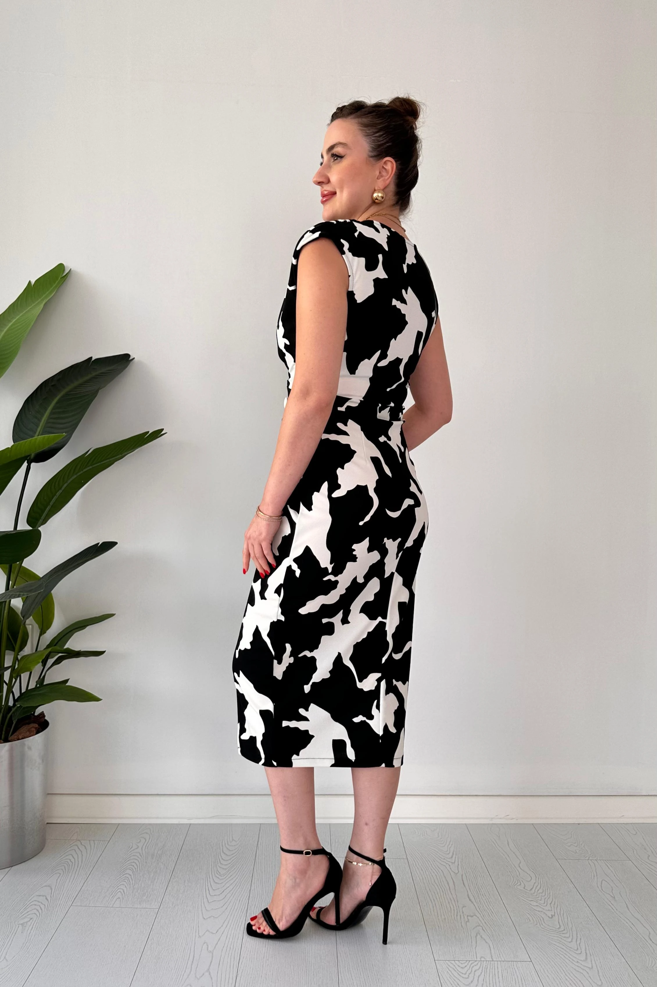 Büzgülü Milka Krep Elbise