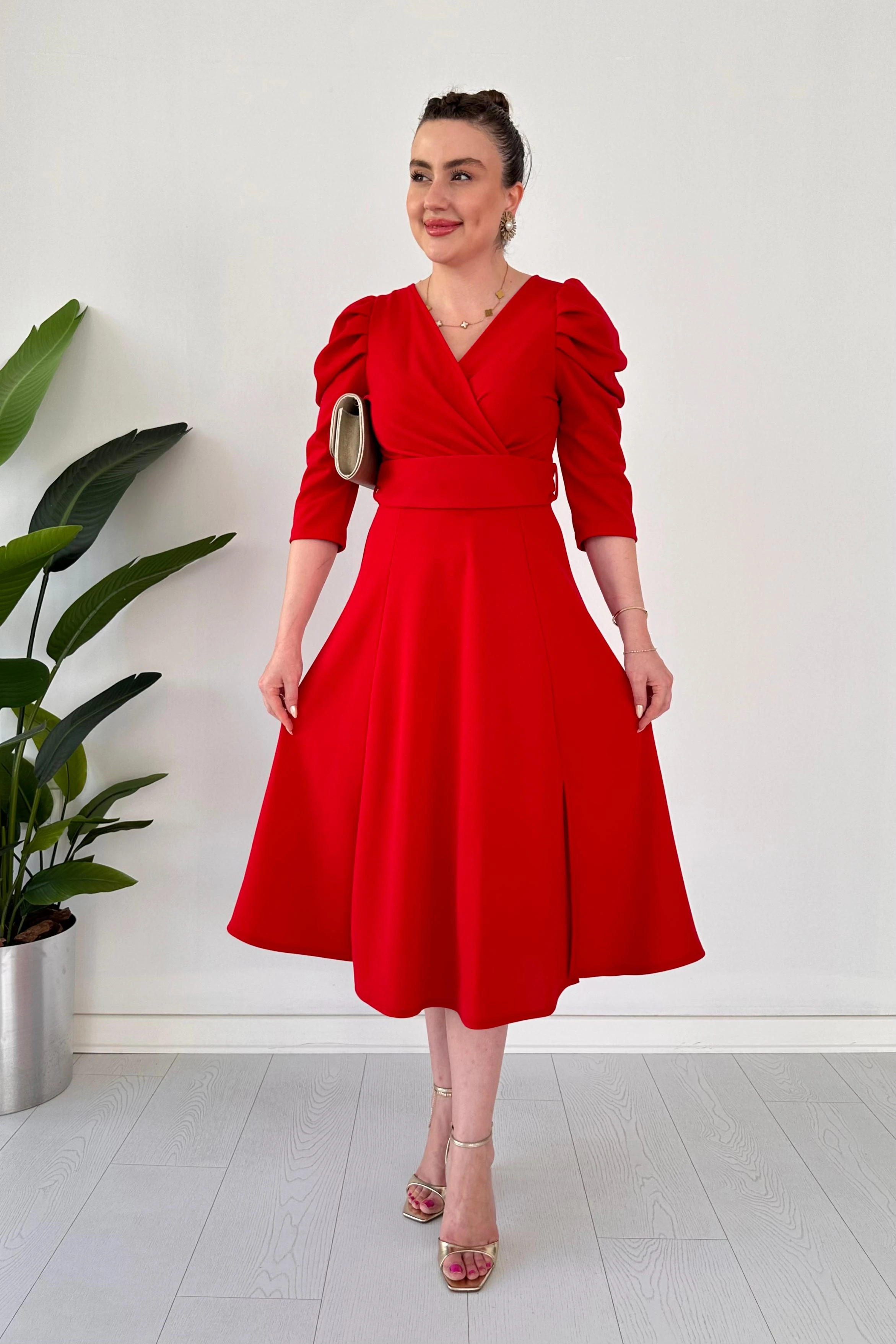Kumaş Kemerli Krep Elbise Kırmızı