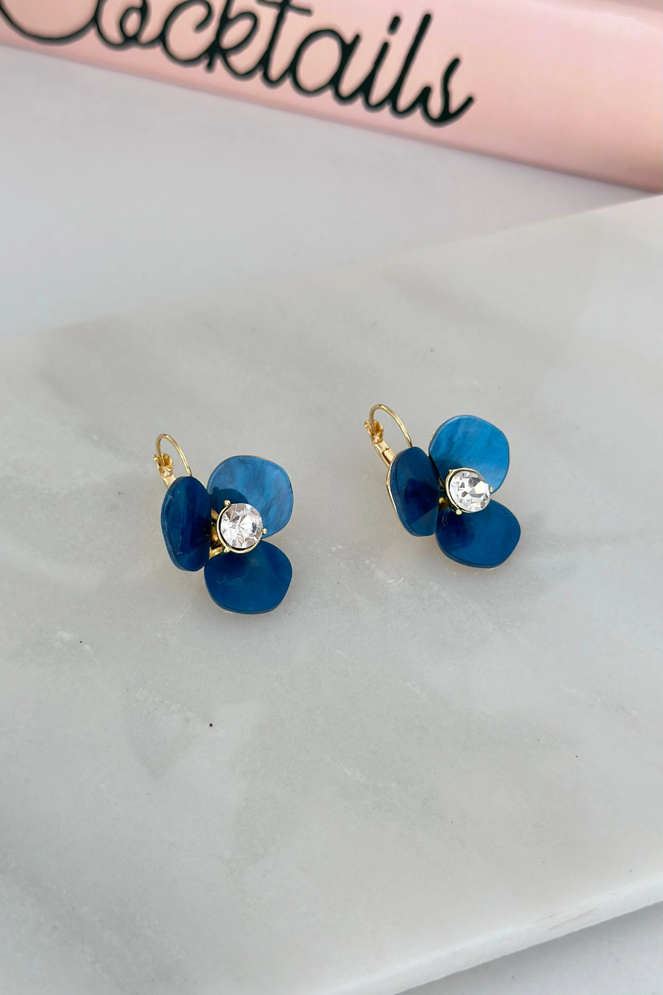 Mavi Çiçekli Küpe