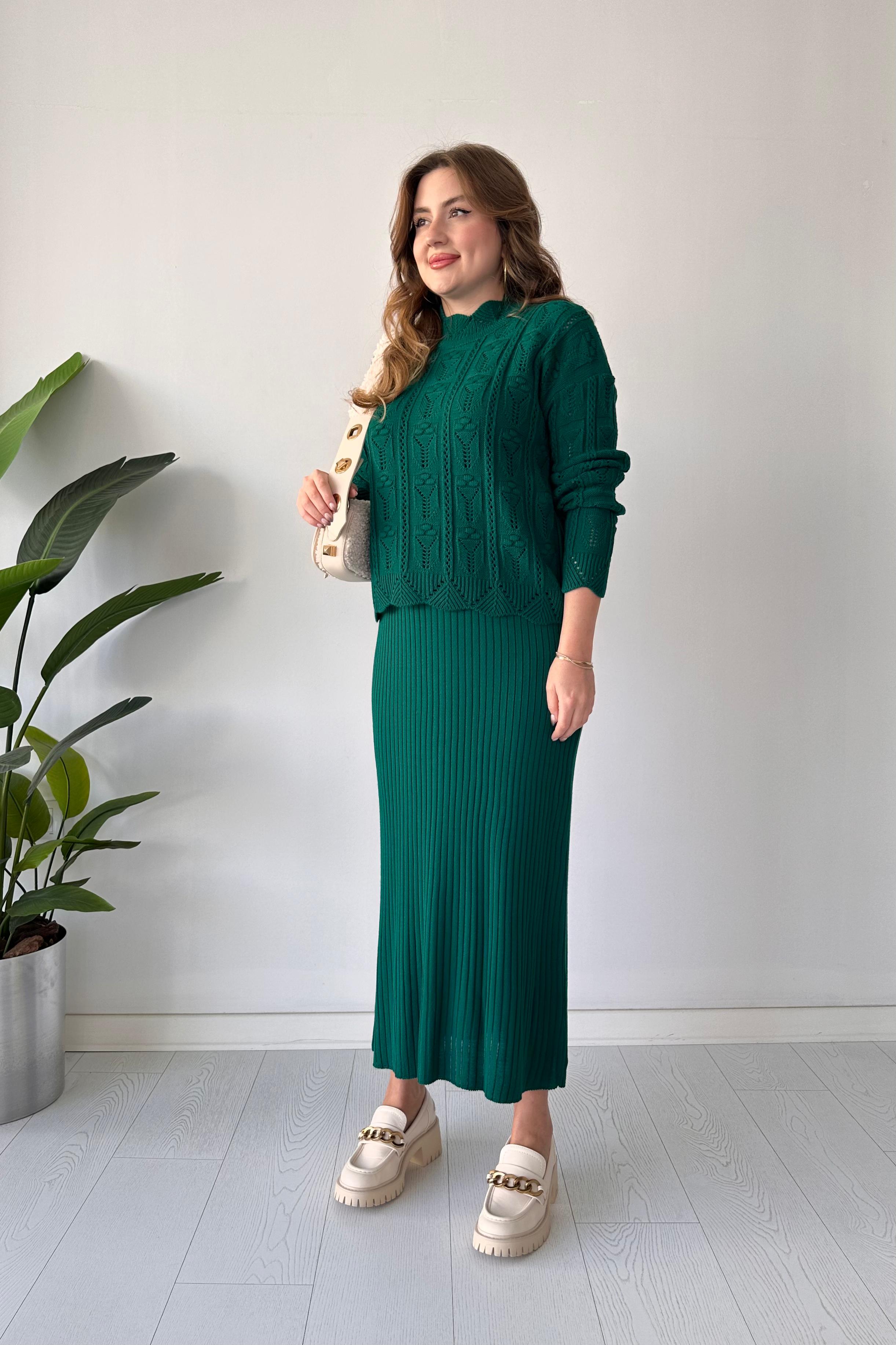 Piramit Ajurlu Kazak-Elbise