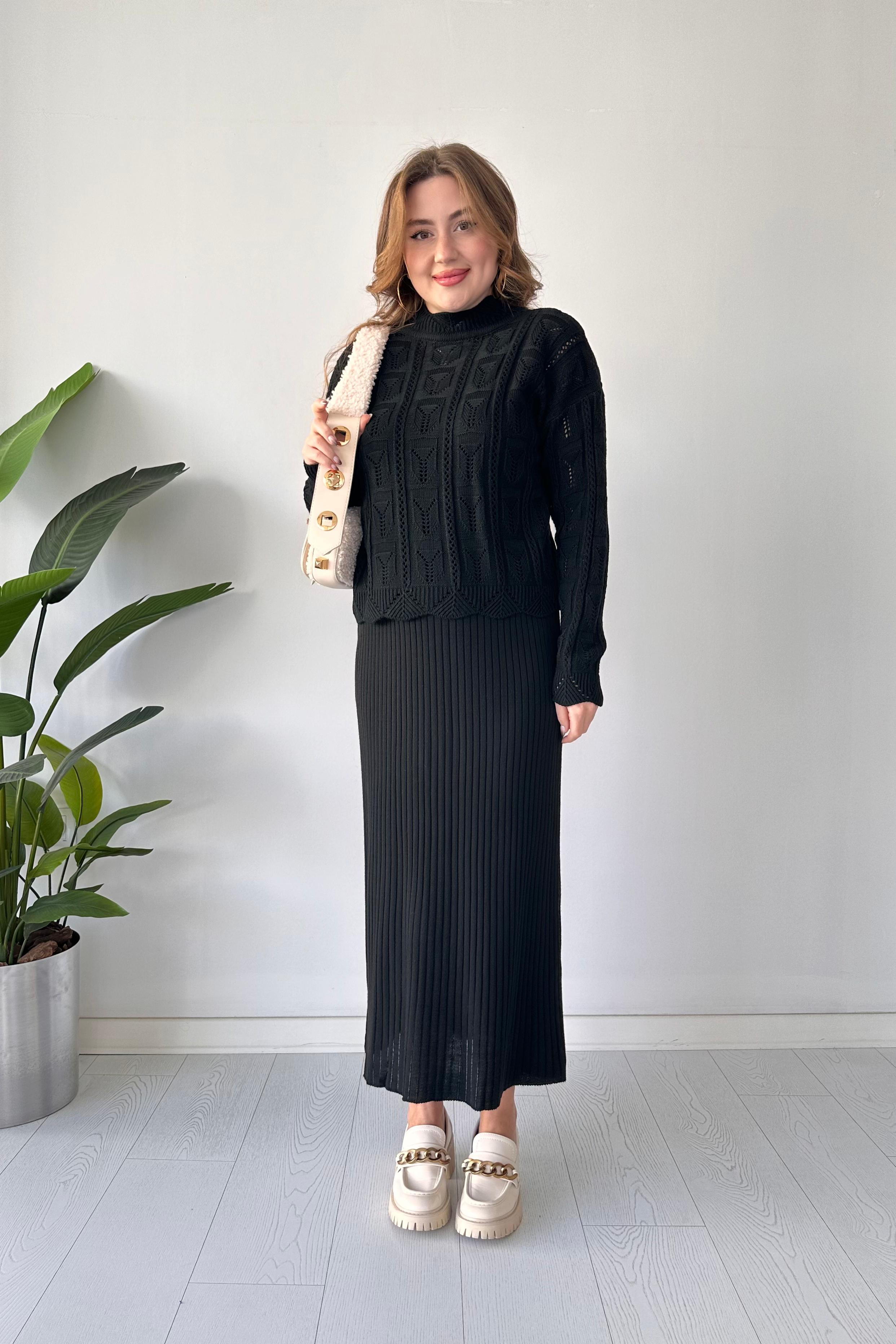 Piramit Ajurlu Kazak-Elbise