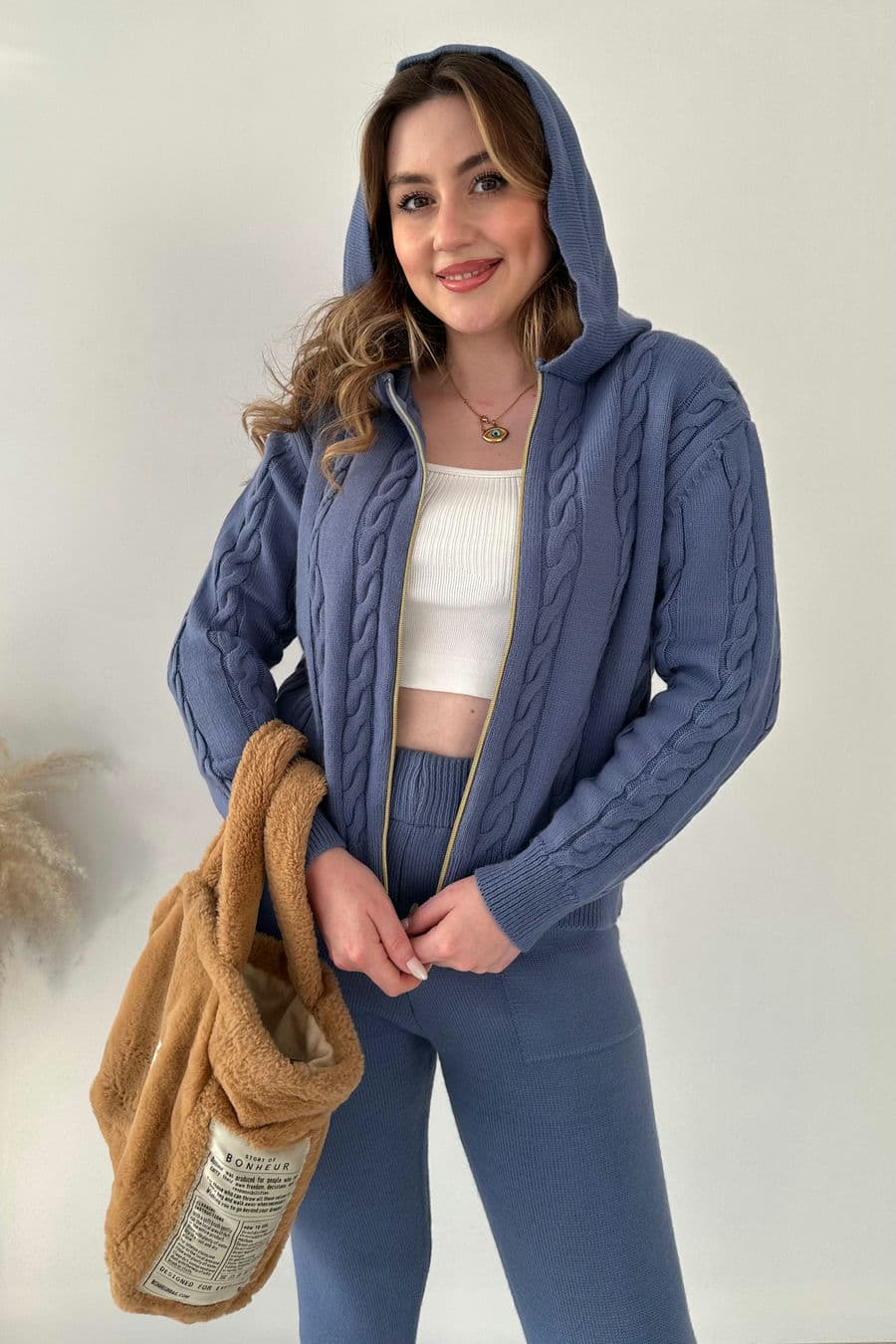 Kapüşonlu Triko Takım