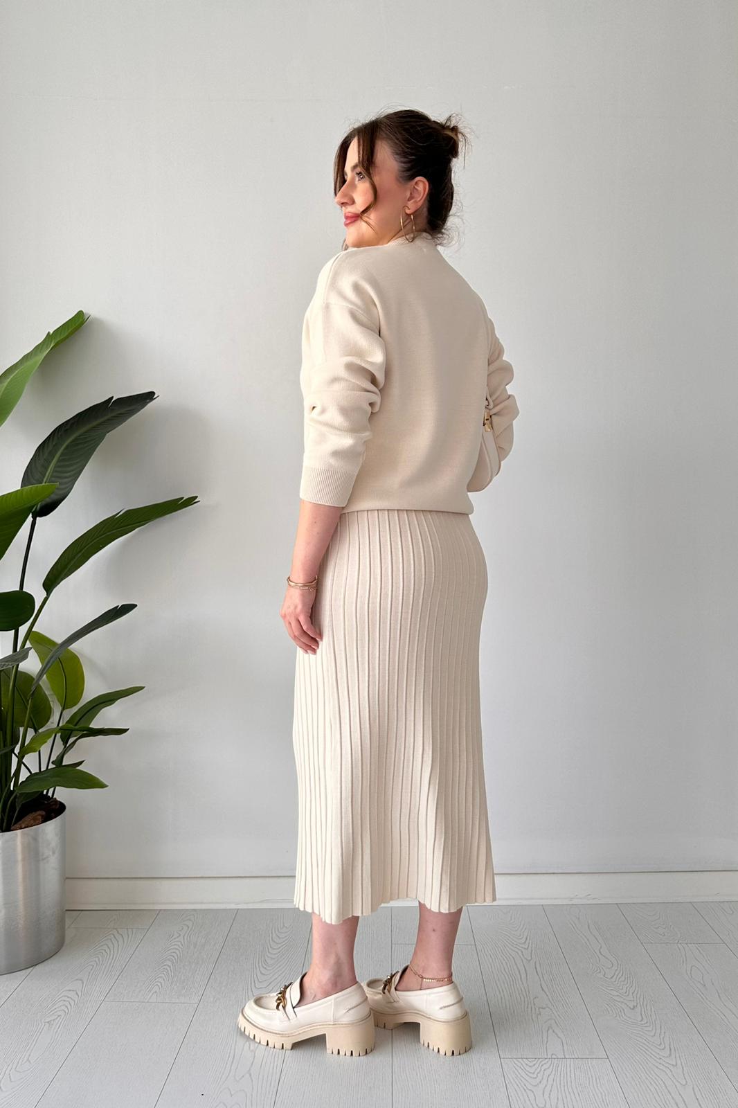 Fiyonk Taşlı Etekli Triko Takım