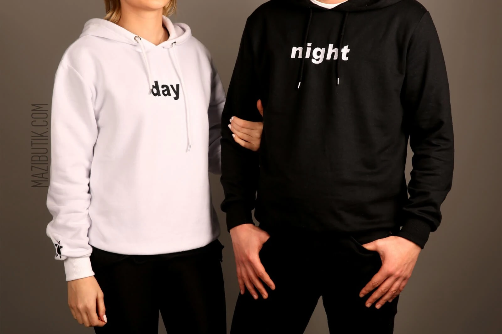 Night Baskılı Sweatshirt Siyah