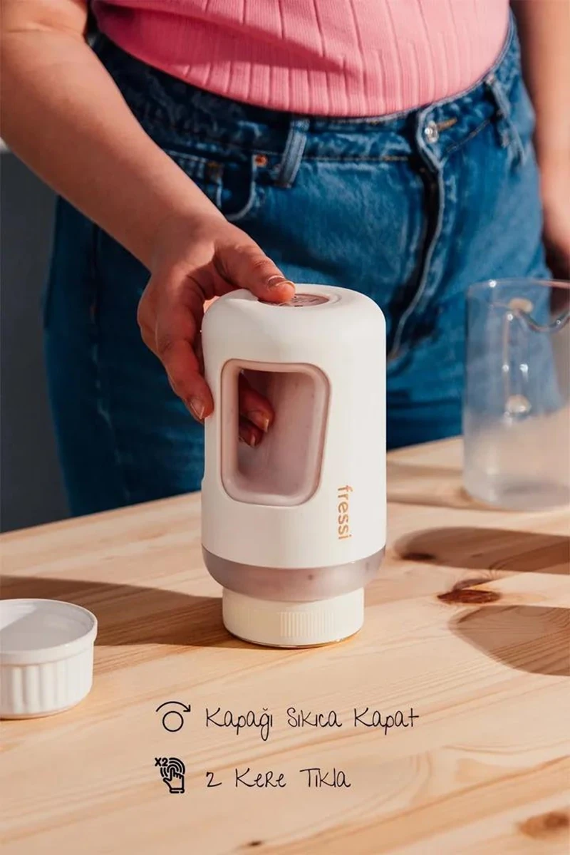 Taşınabilir Şarjlı 80w 600ml Öğütücü Fonksiyonlu Beyaz Kişisel Smoothie Blender FR-BL07