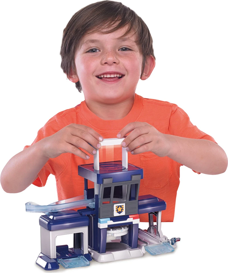 Harika Kanatlar Paul'ün Polis Merkezi