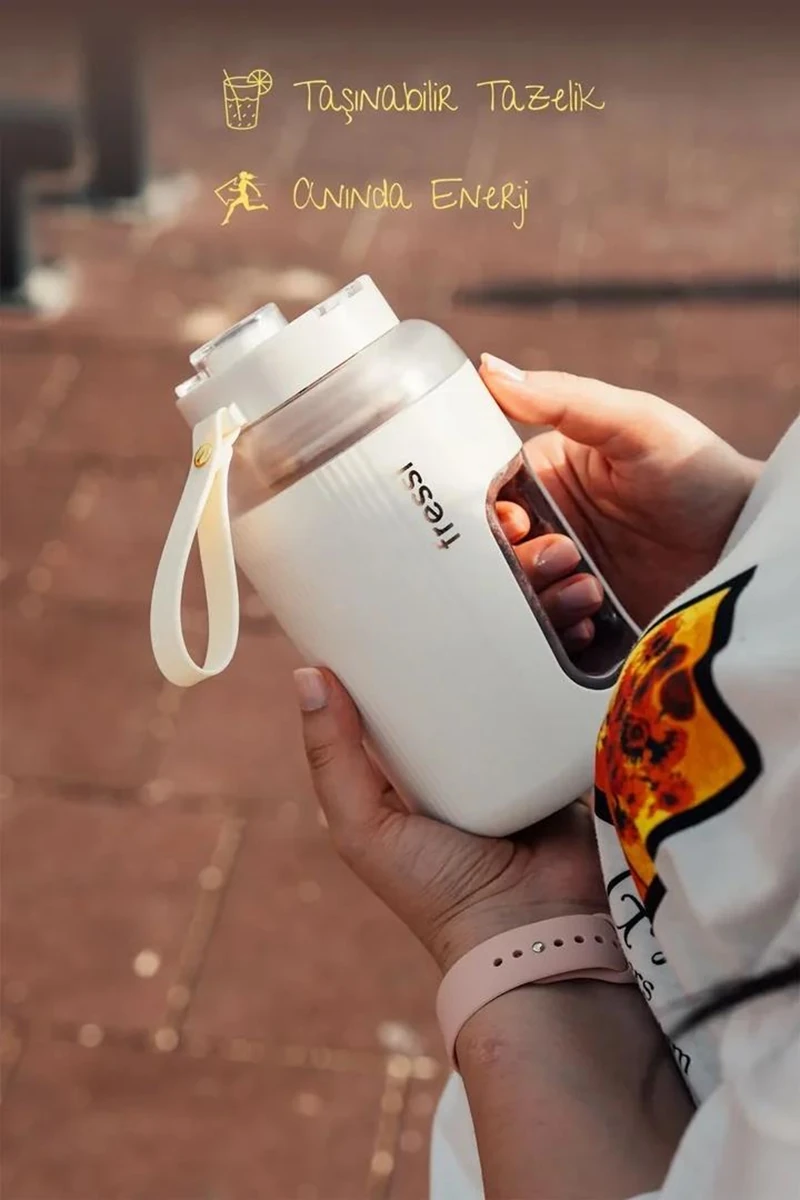 Taşınabilir Şarjlı 80w 600ml Öğütücü Fonksiyonlu Beyaz Kişisel Smoothie Blender FR-BL07
