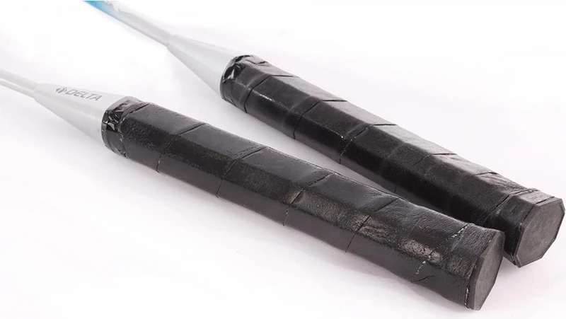 Delta 2 Adet Badminton Raketi İle 3 Adet Badminton Topu Ve Deluxe Badminton Çantası Çiftler İçin Set