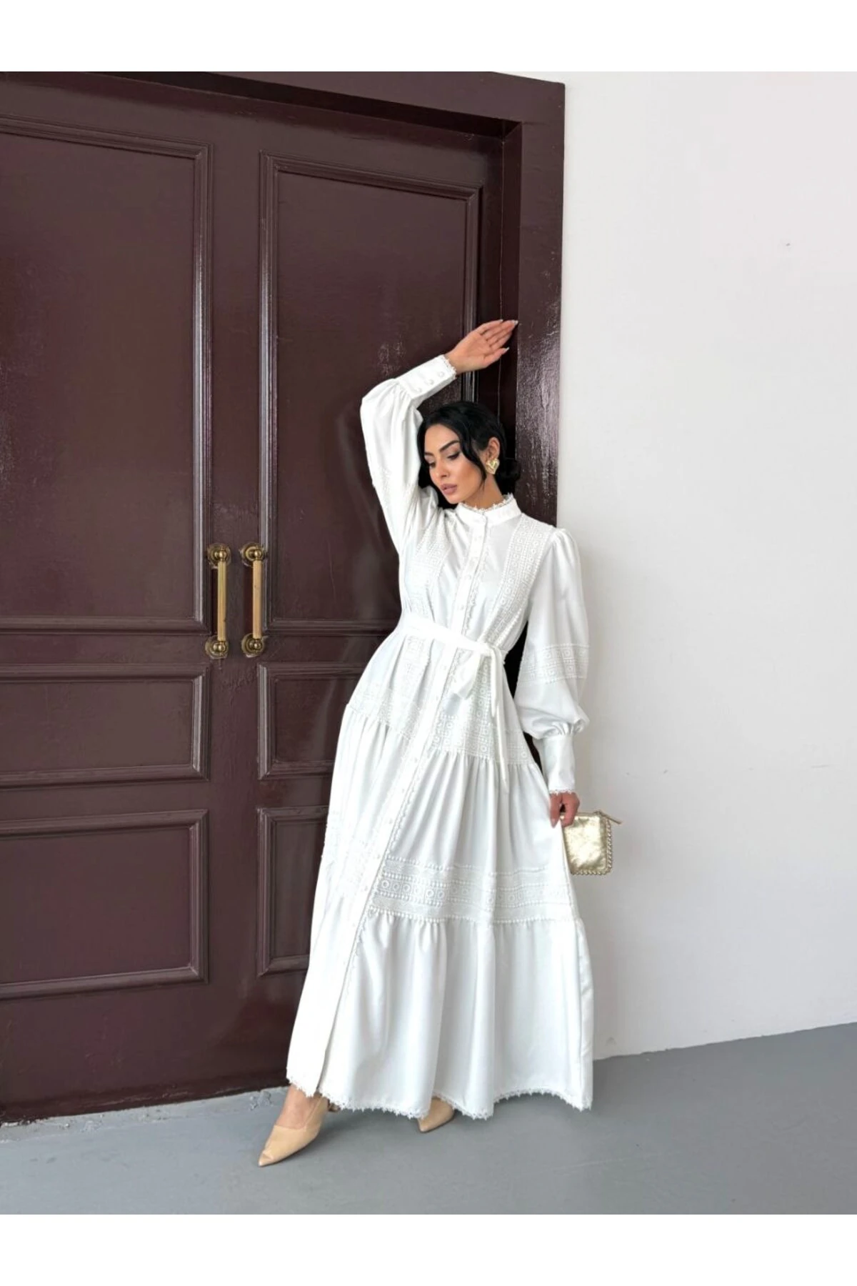 Dantel Detaylı Astarlı & Kuşaklı Atlas Kumaş Elbise