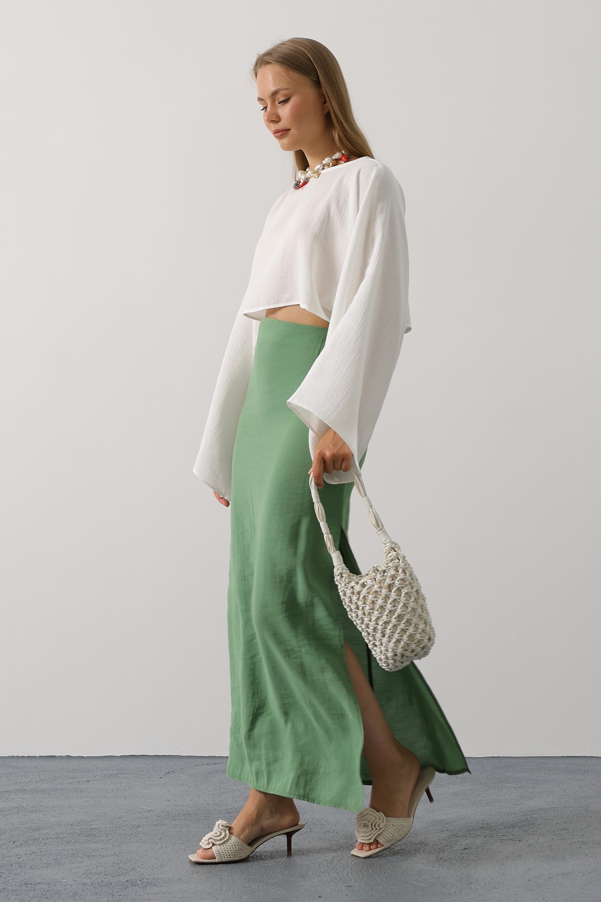 YARASA KOLLU CROP BLUZ 