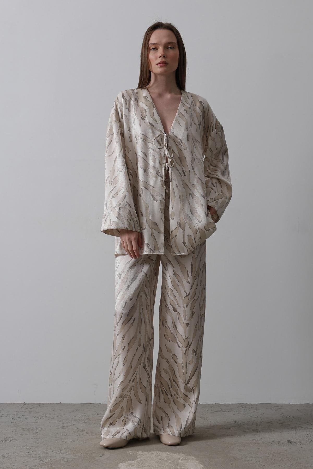 Desenli Saten Kimono Takım image