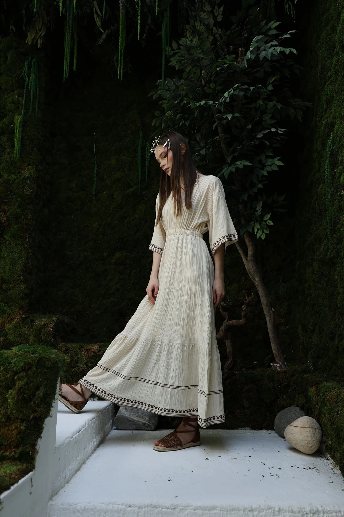 NAKIŞLI MUSLİN ELBİSE