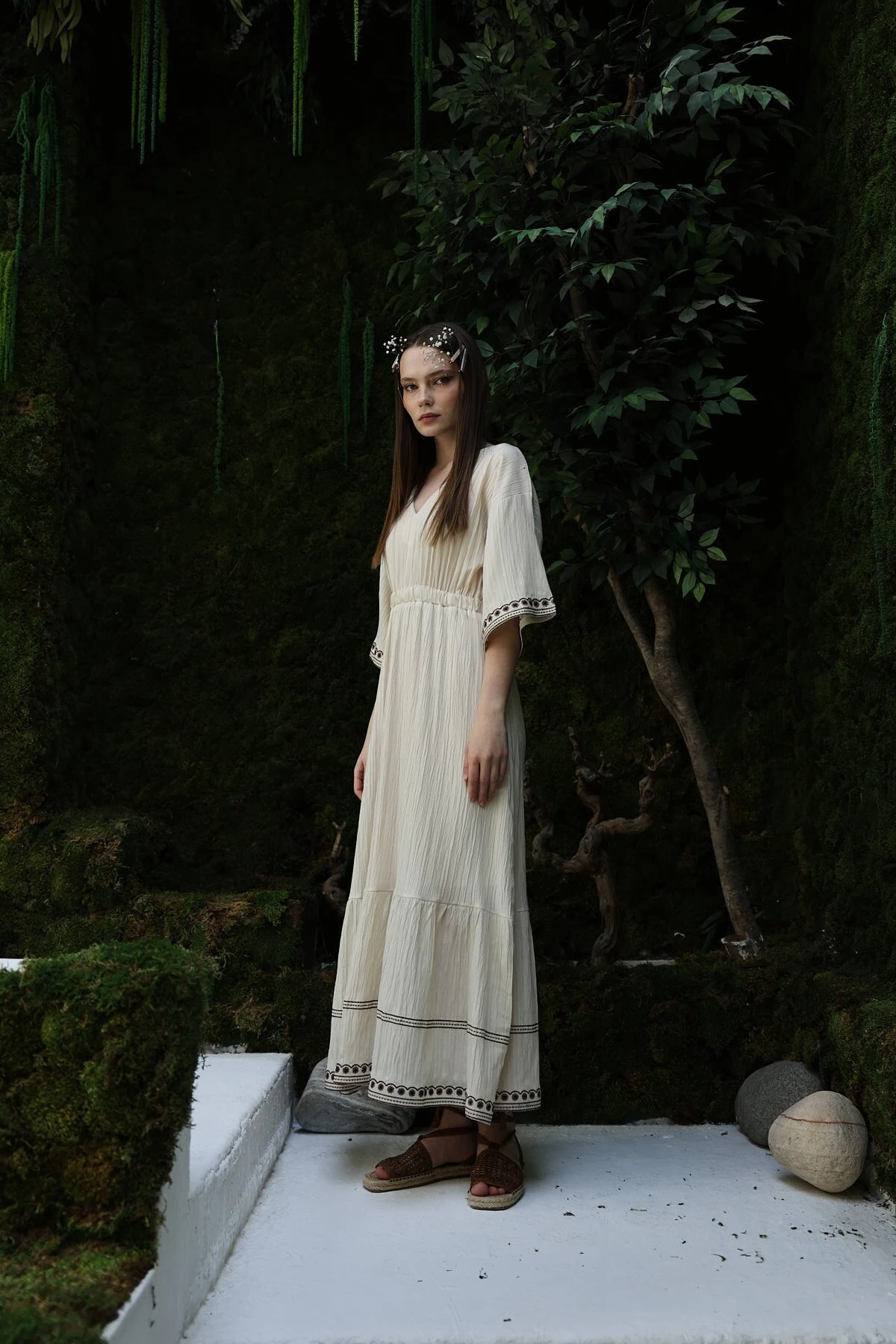 NAKIŞLI MUSLİN ELBİSE