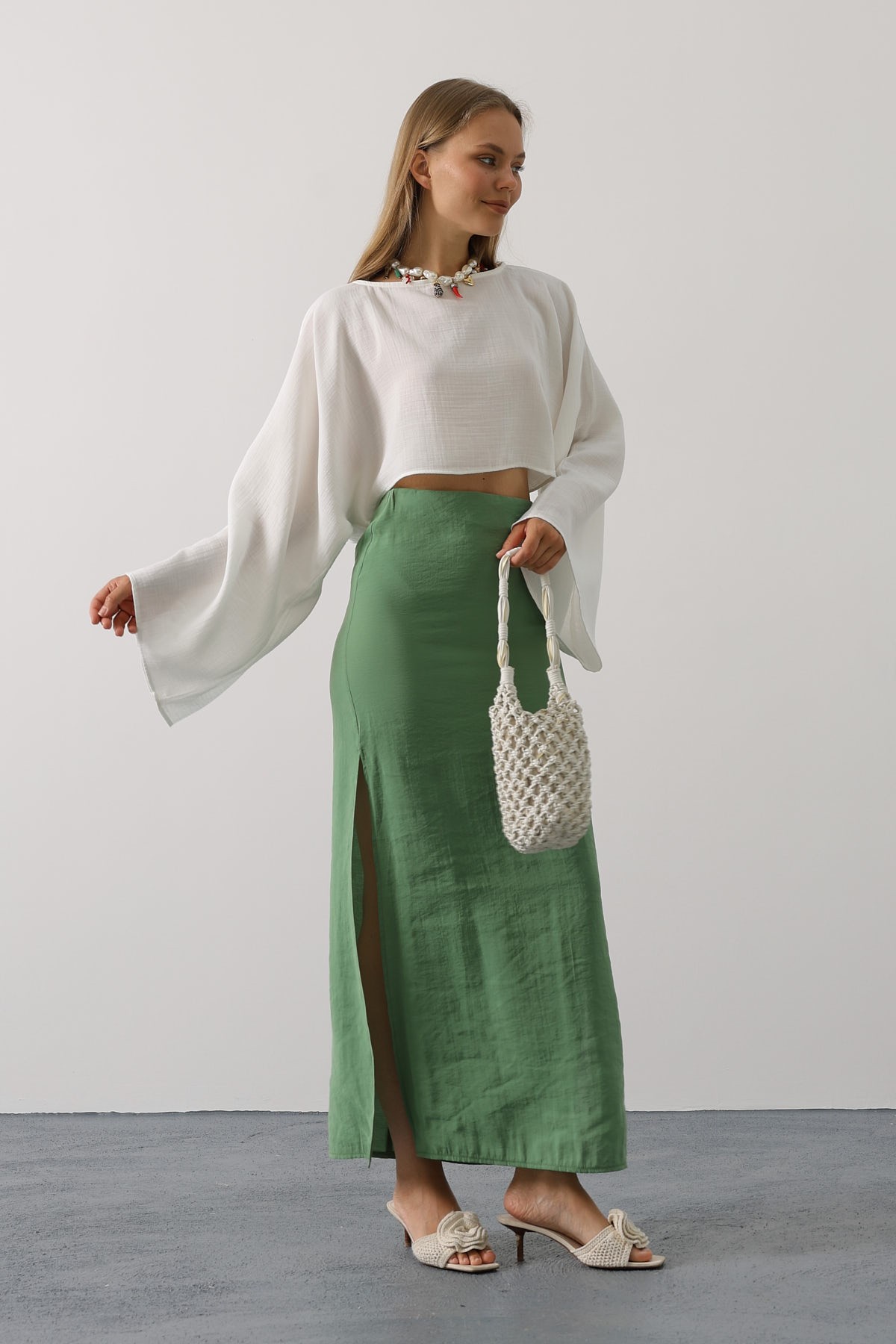 YARASA KOLLU CROP BLUZ 