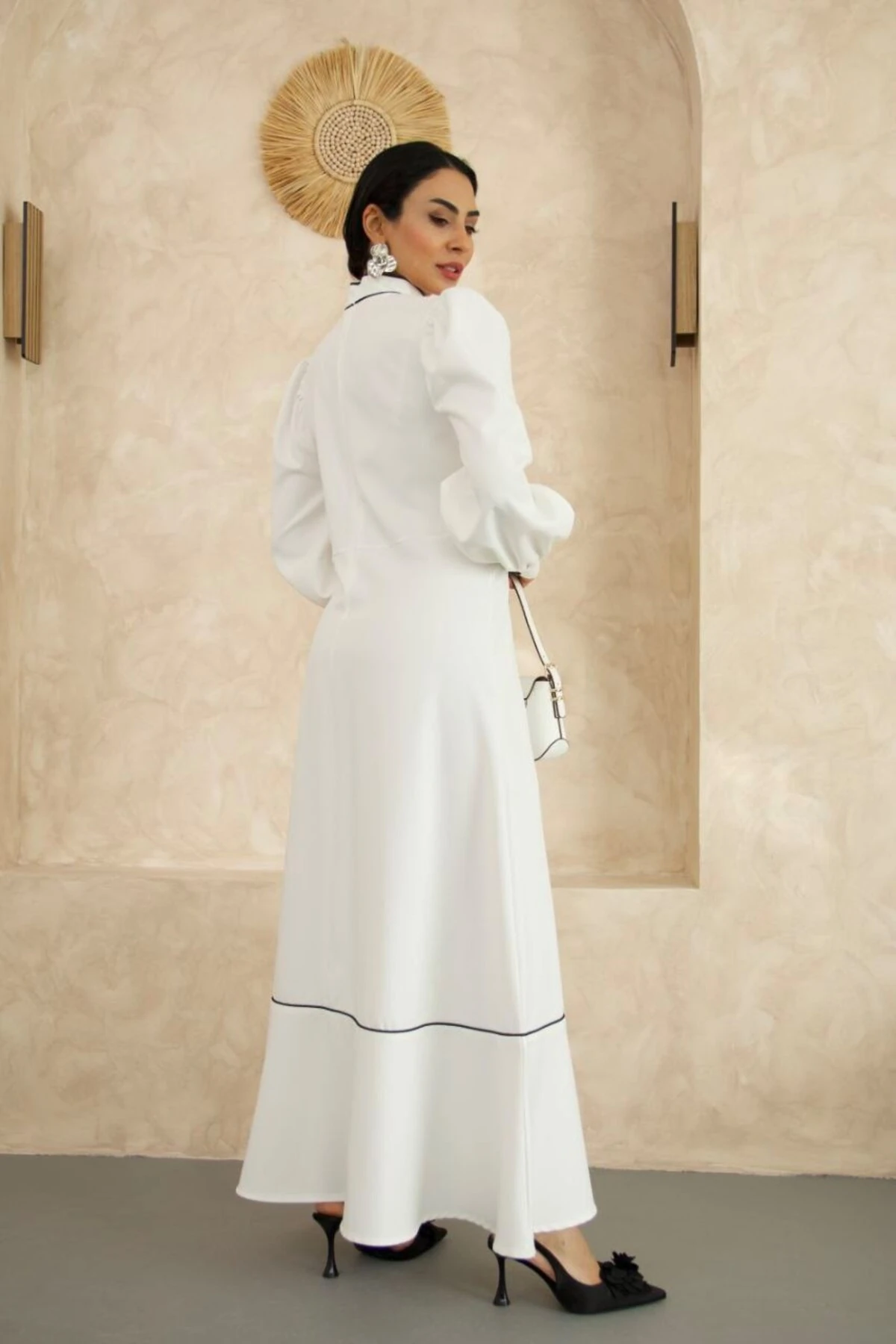 Fiyonklu Atlas Kumaş Uzun Elbise