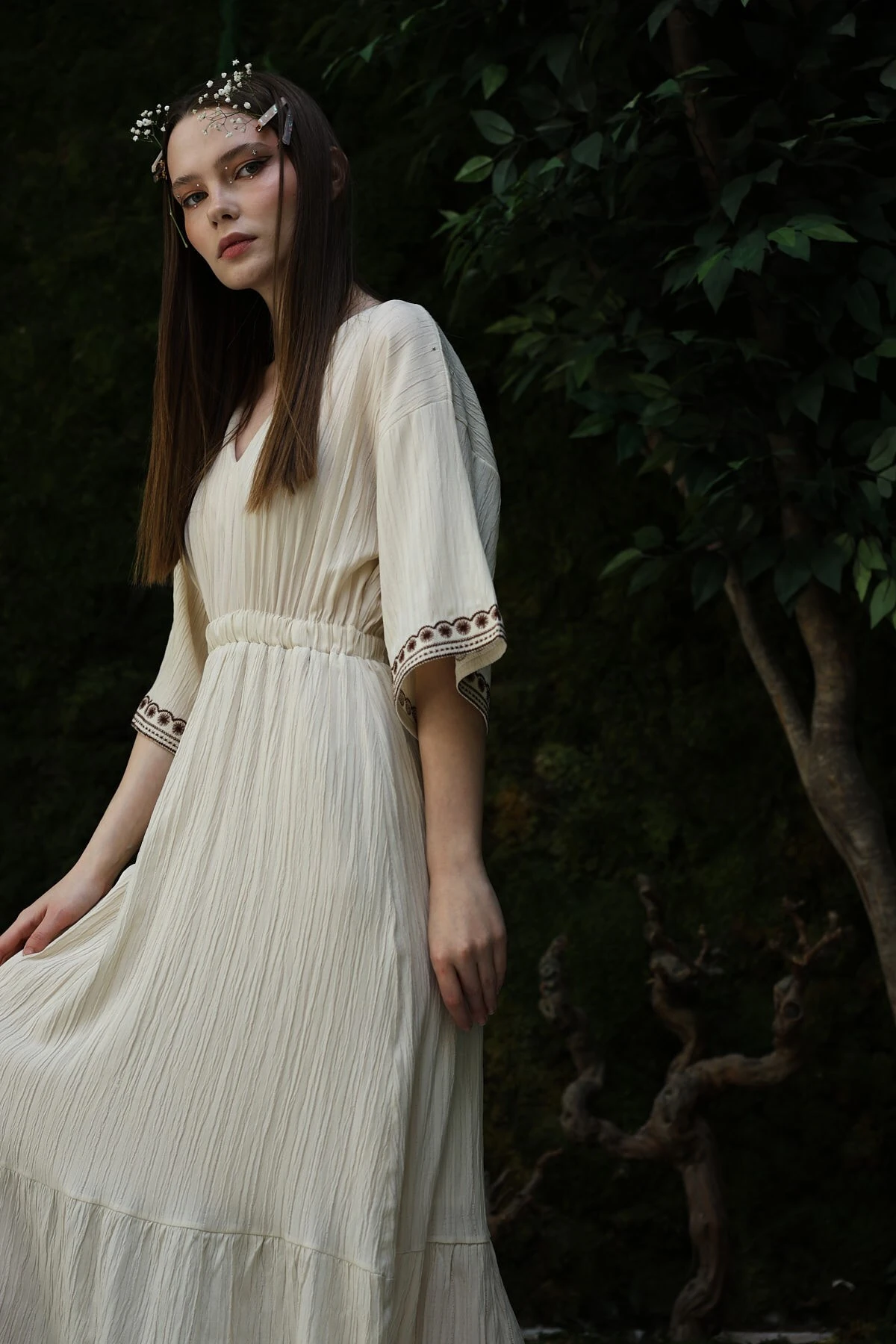 NAKIŞLI MUSLİN ELBİSE