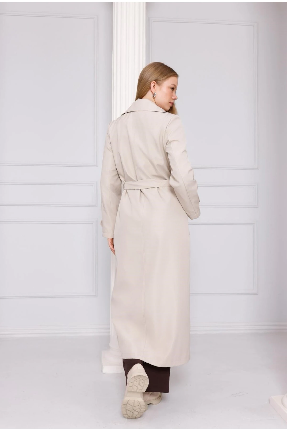 Kadın Uzun Kuşaklı Mevsimlik Trençkot