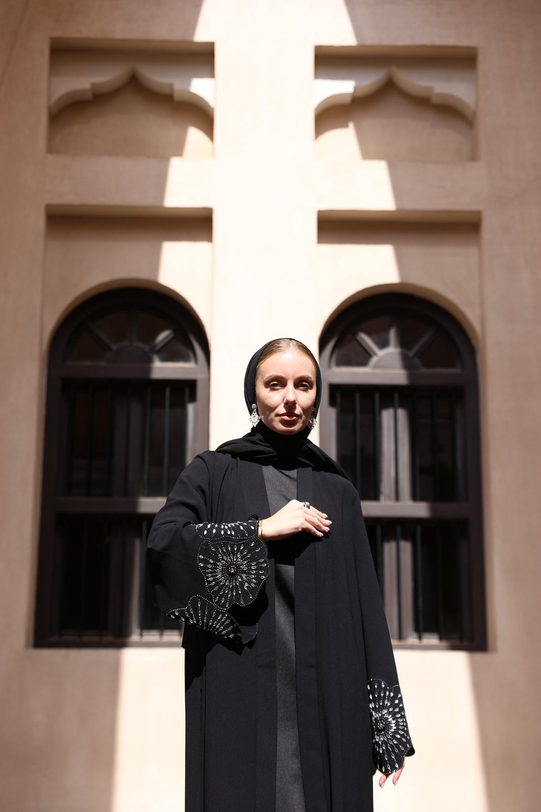 Işıltı Detaylı Abaya image