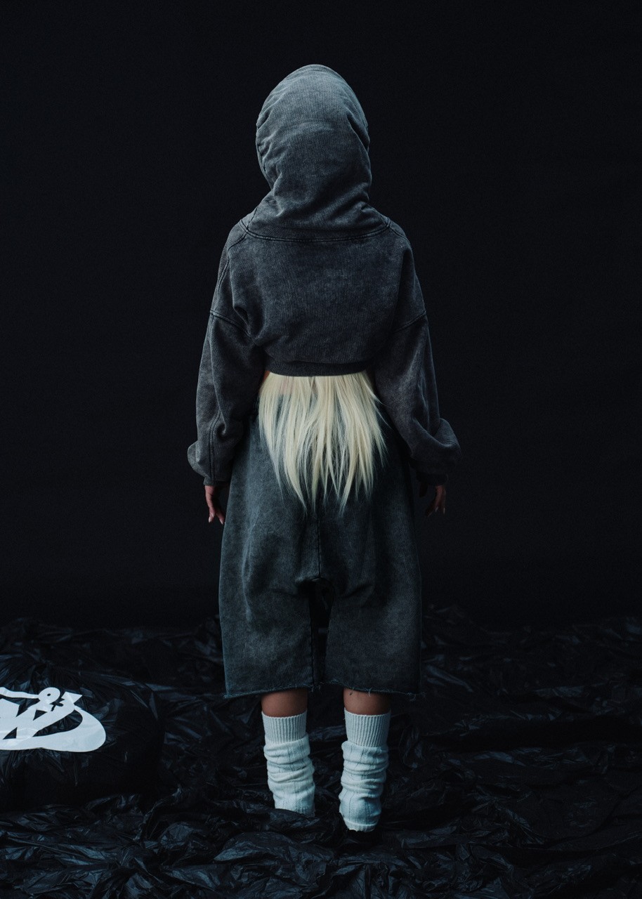 WUEN BLACK CROP HOODIE