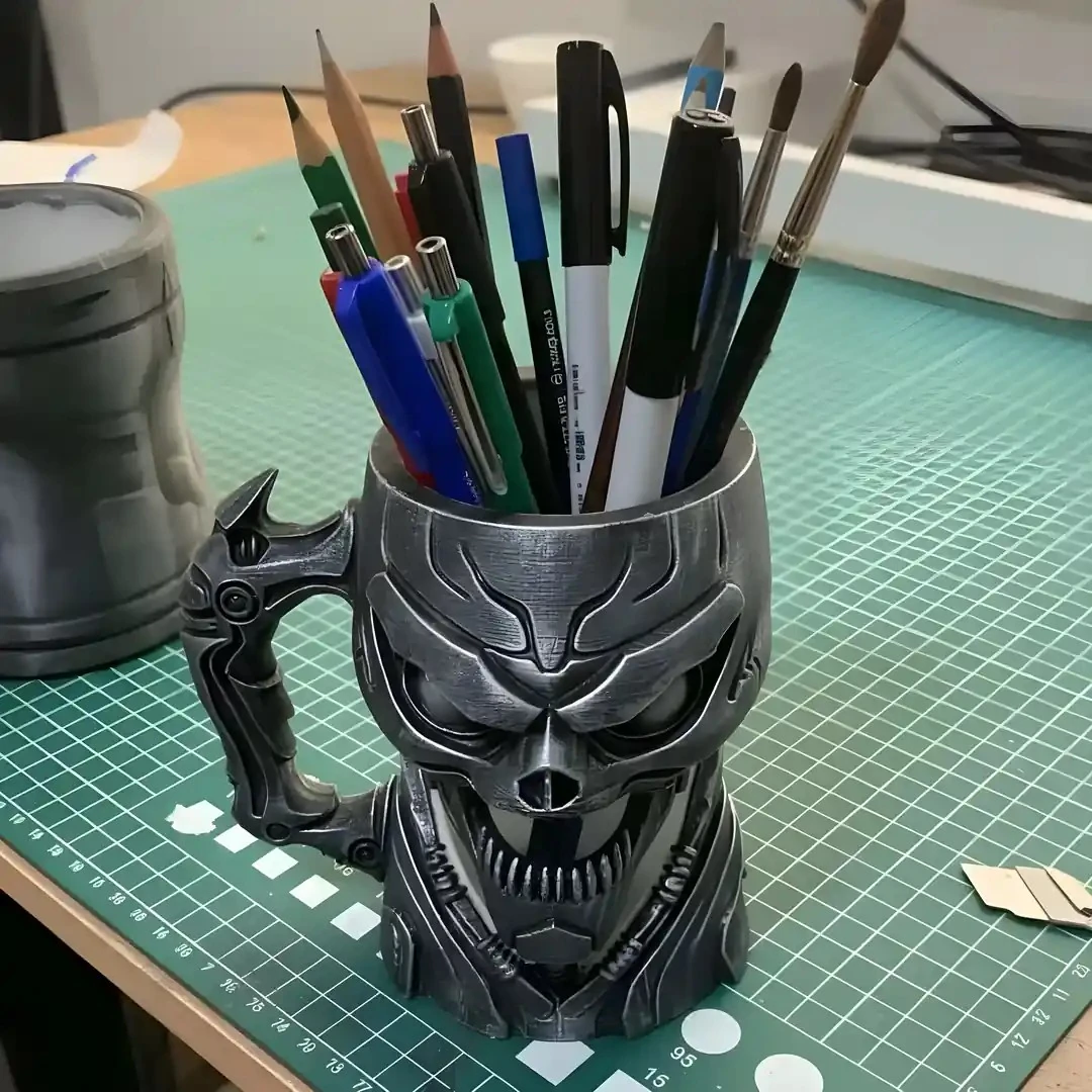 CyberSkull Mug – 3D Kafatası Tasarımlı Kupa, Cyberpunk Tarzında Sıra Dışı Hediye