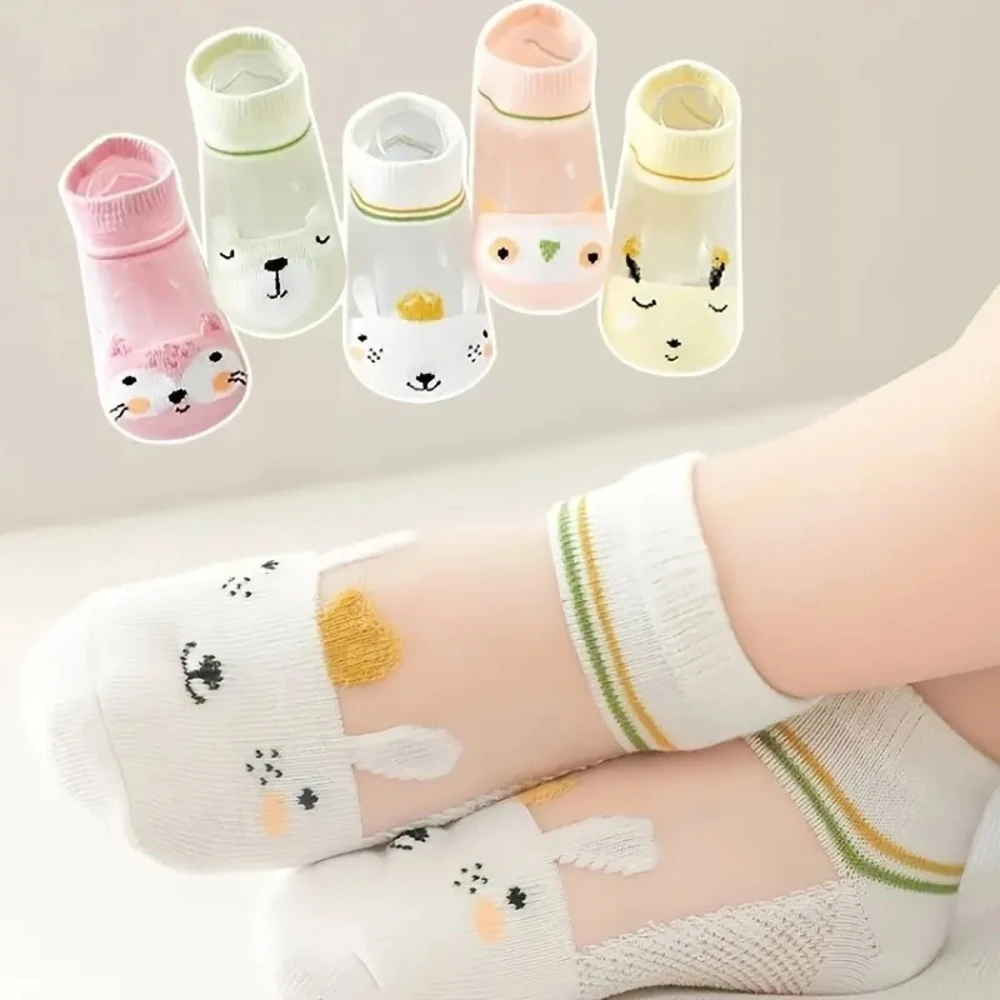 Tavşan Desenli 5’li Kısa Çorap Seti – Nefes Alabilen, Ter Dirençli Yazlık ve Baharlık Çoraplar