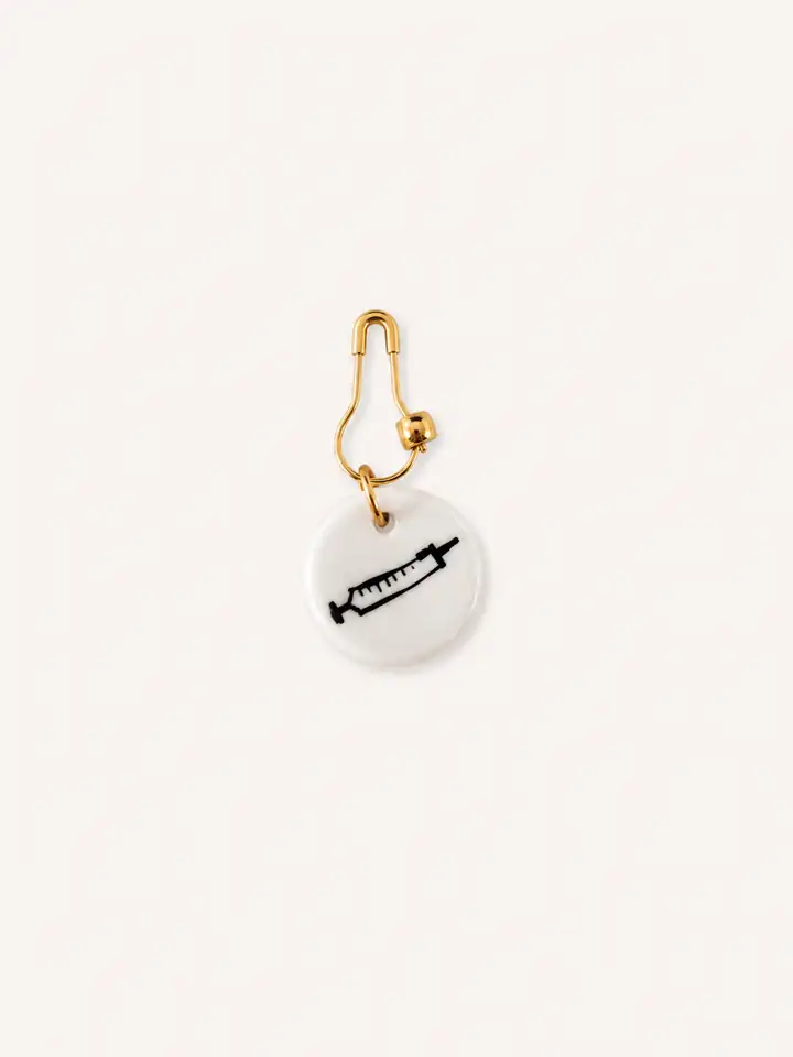 doktor iğnesi charm
