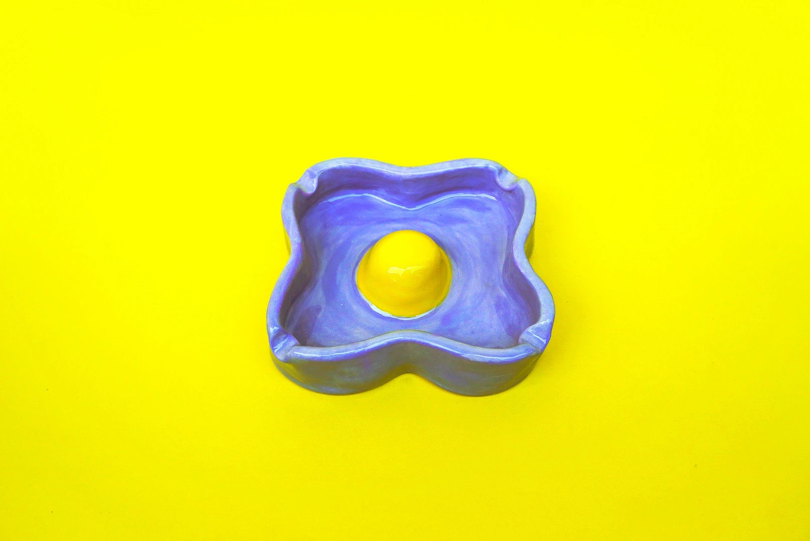 Bloom Kül Tablası
